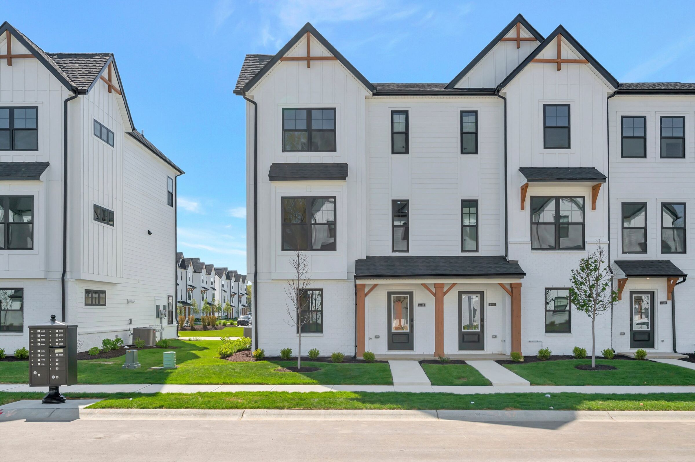 4494 Yellowwood Avenue (T1800)