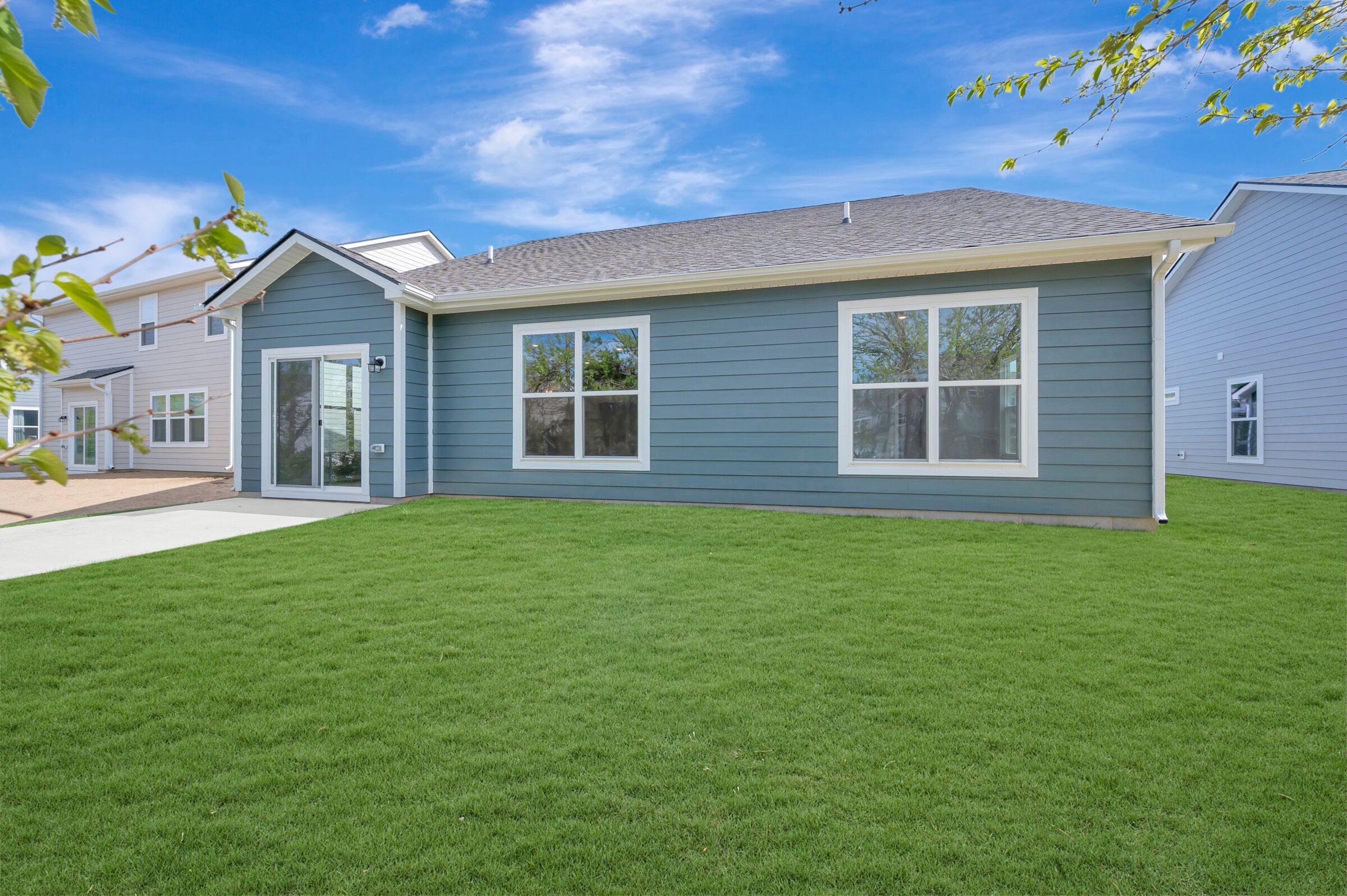 Ashton - Sawyer Walk: Bargersville, Indiana - M/I Homes