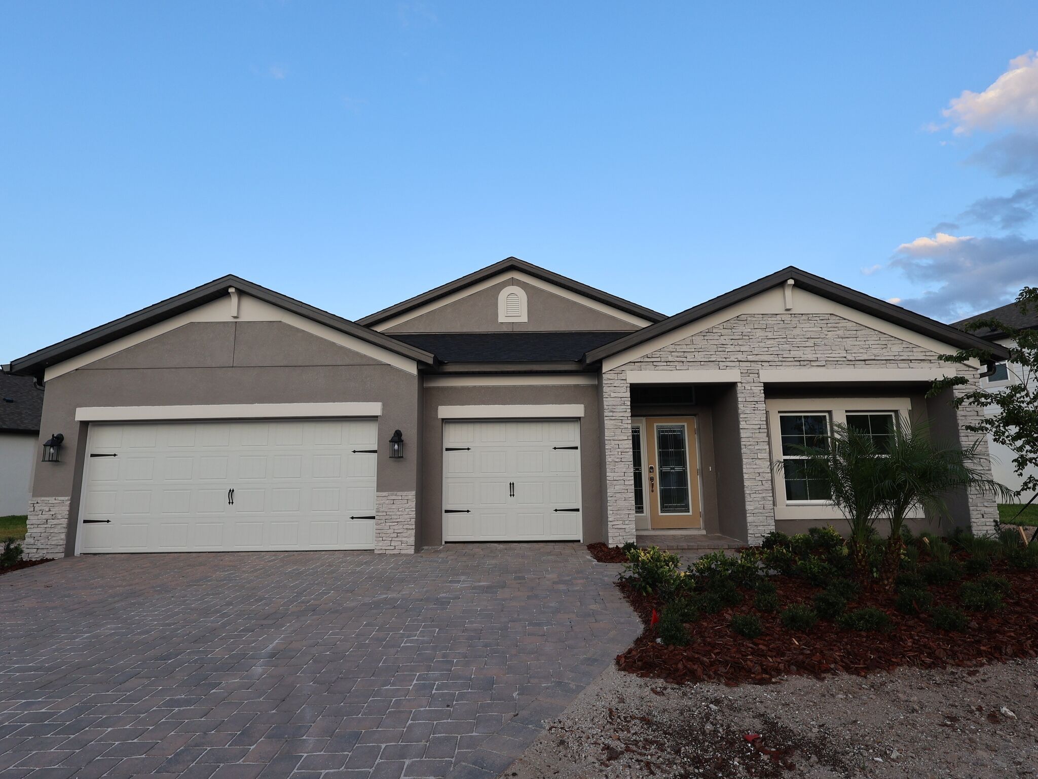 31244 Hayman Loop (Corina II)