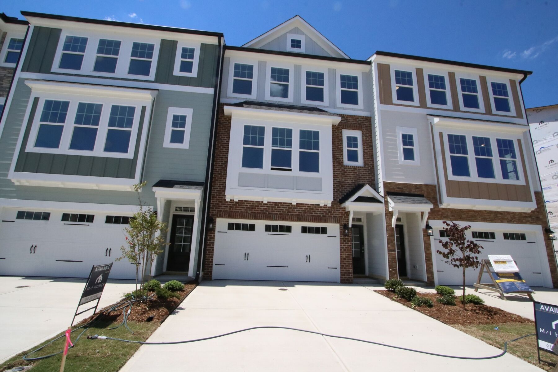 10045 Secluded Garden Drive (Hyde Park)