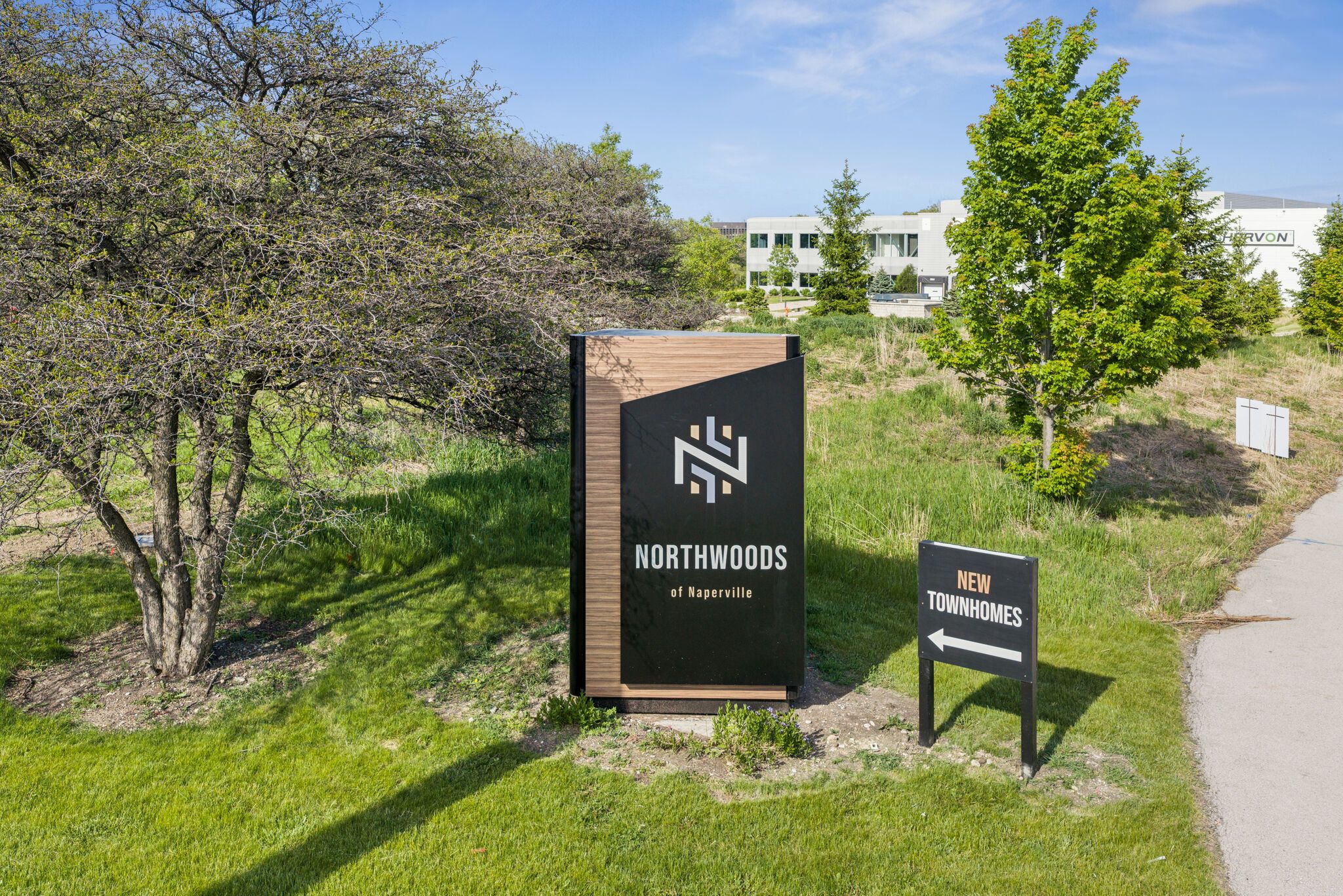 Northwoods Of Naperville Entrance