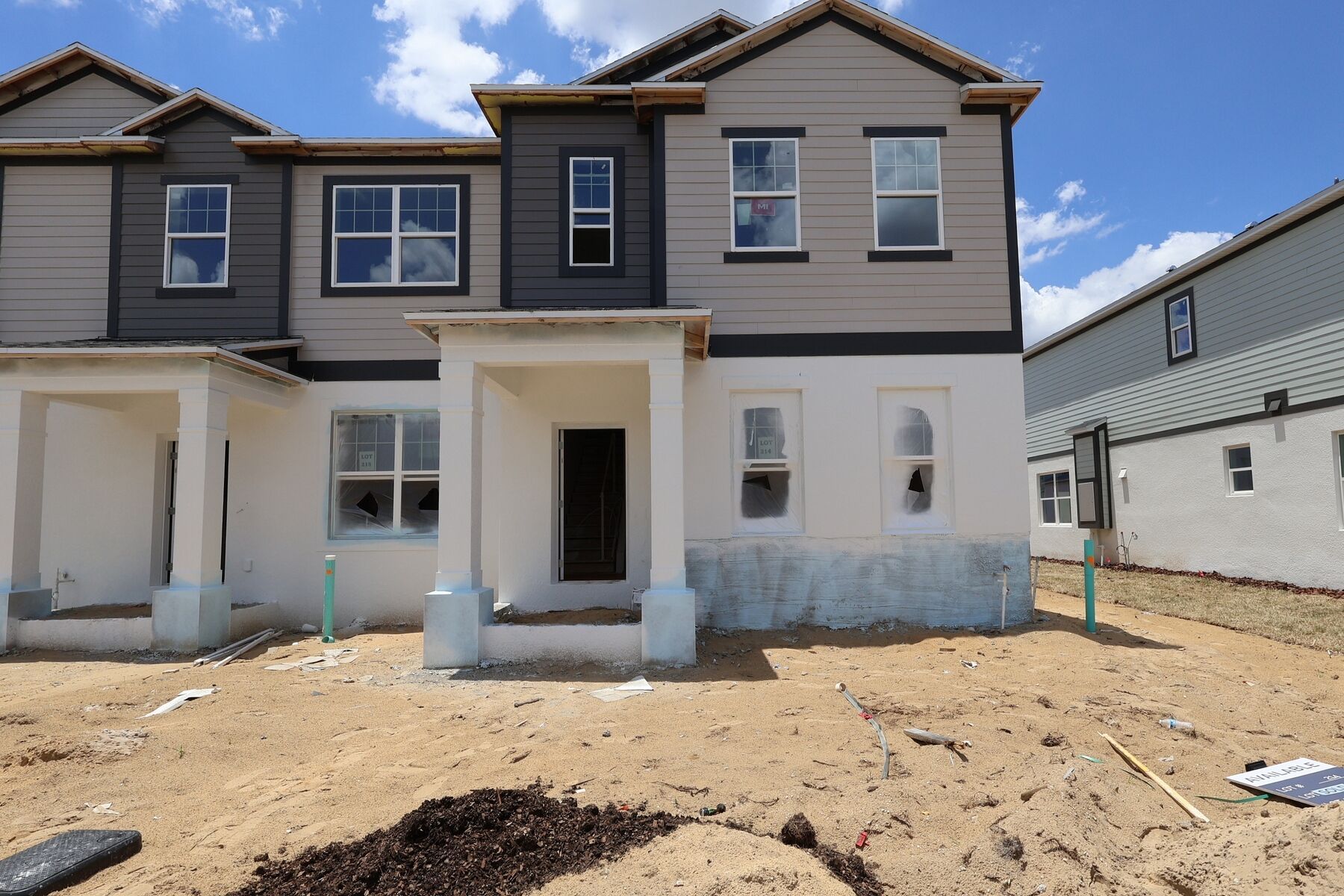 466 Lady Palm Street