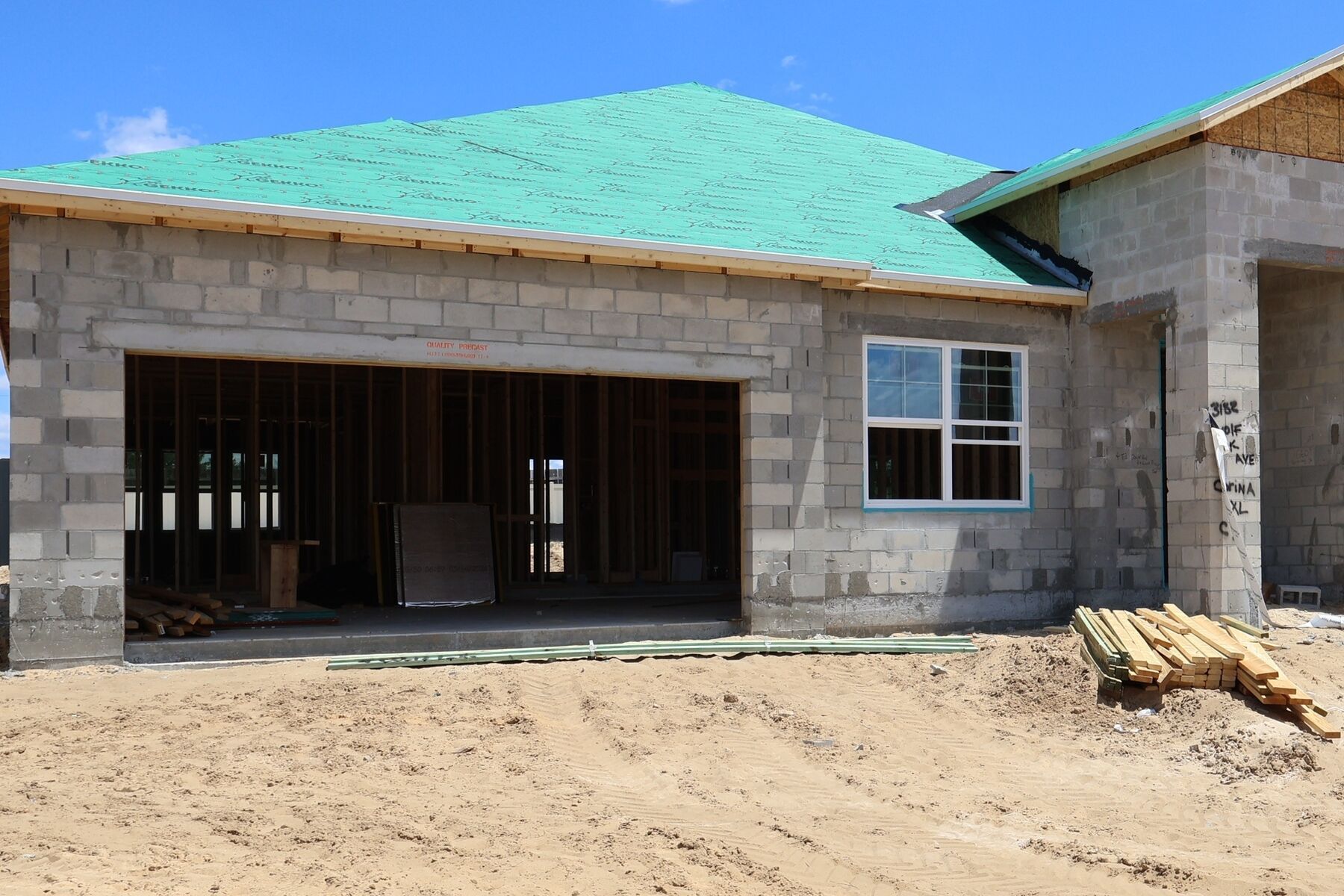 3182 Wolf Lake Avenue (Corina Xl)