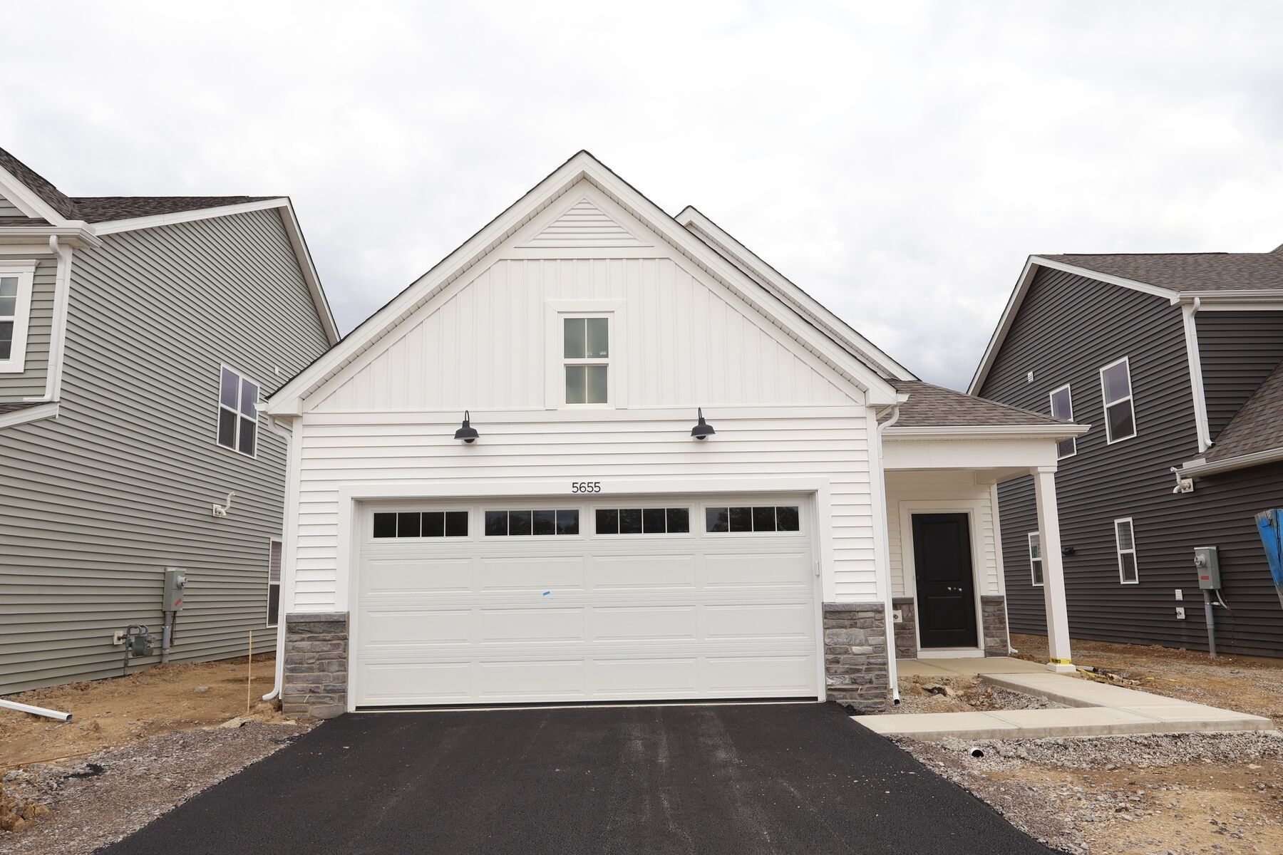 5655 Valleydale Road (Naperville)