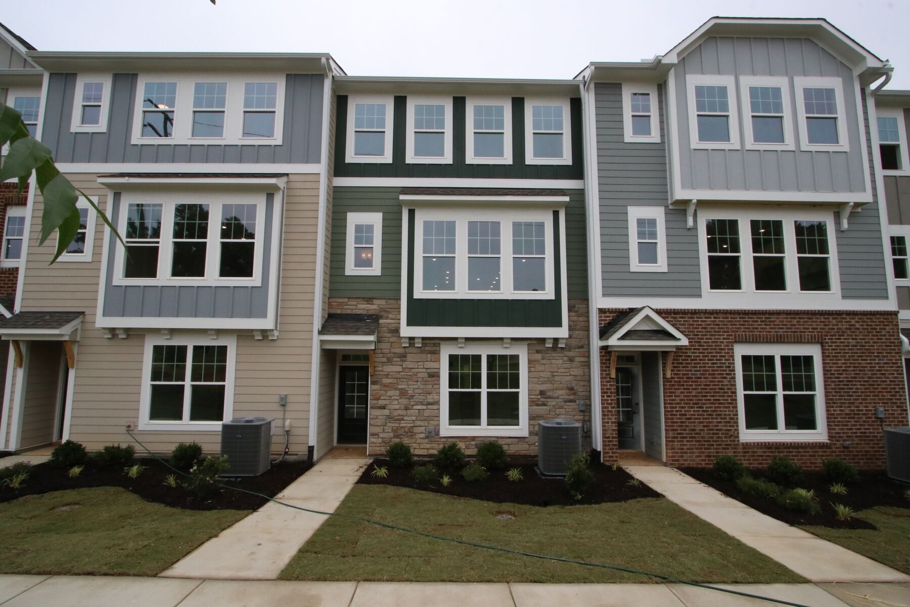 2921 Richardson Road (Hadleigh)