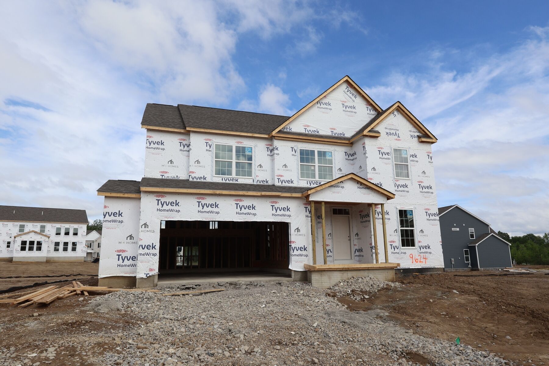Lehigh - The Ridge at Glacier Pointe: Plain City, Ohio - M/I Homes