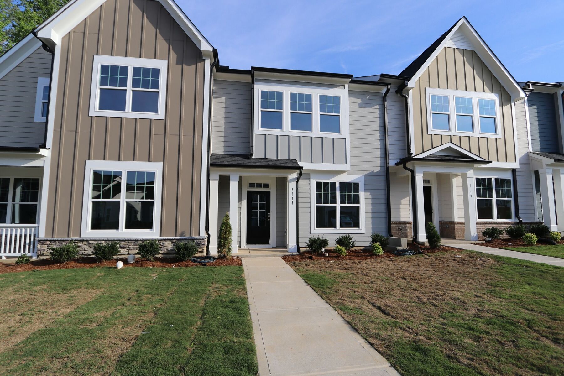 3117 Cathedral Comb Drive (Hazelnut)