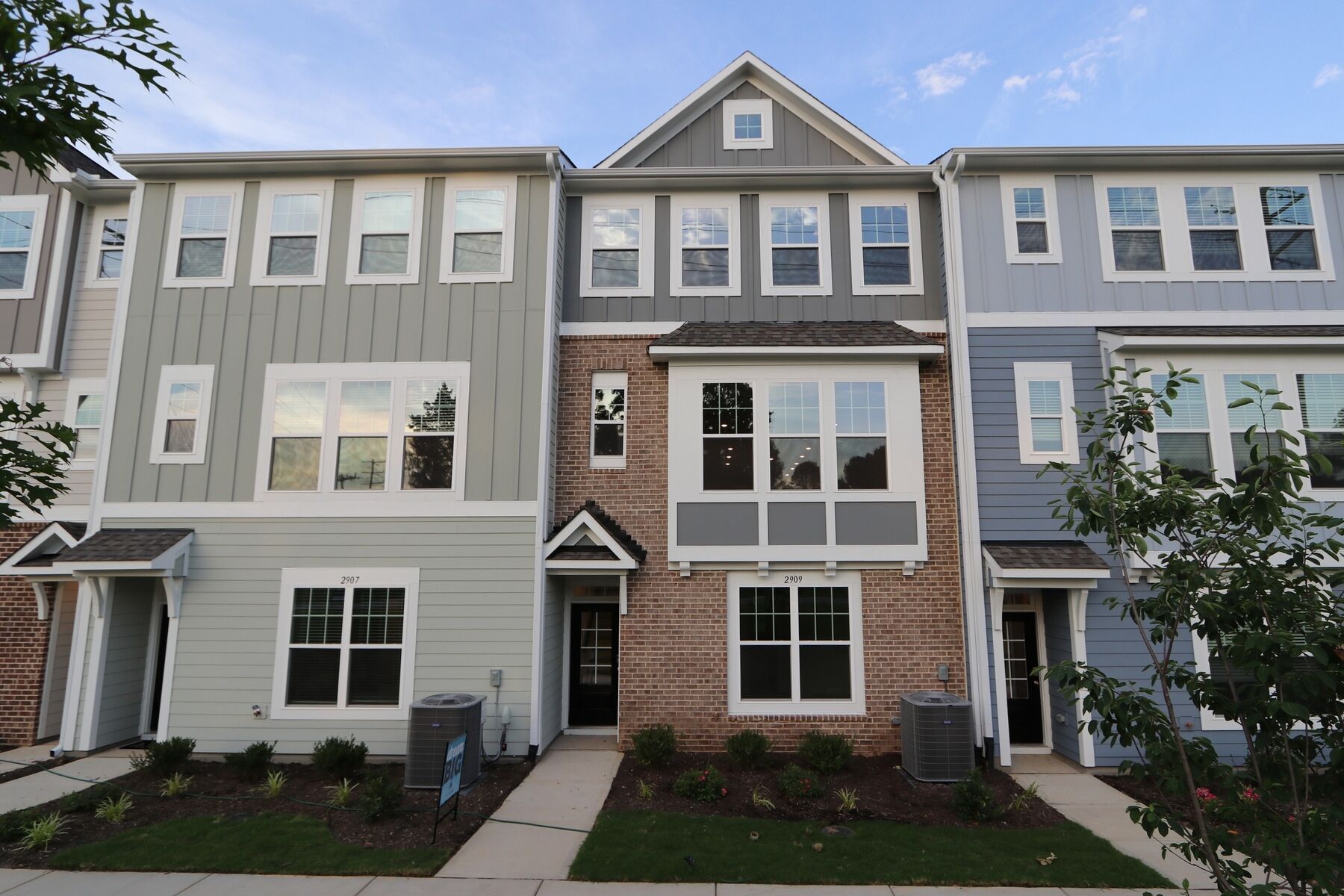 2909 Richardson Road (Hadleigh)