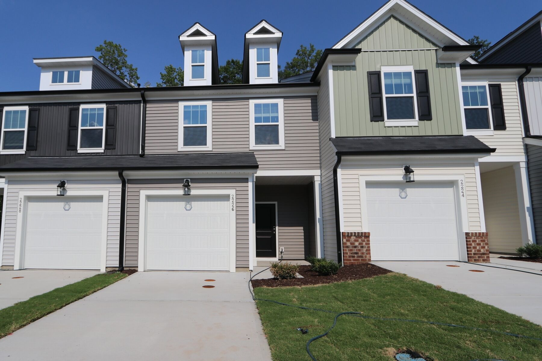 2226 Bright Shore Street (Mordecai)