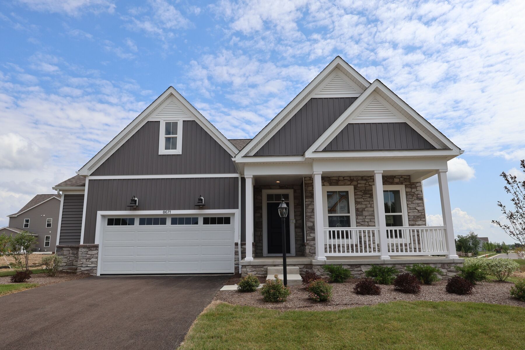 Wesleyan - The Ridge at Glacier Pointe: Plain City, Ohio - M/I Homes