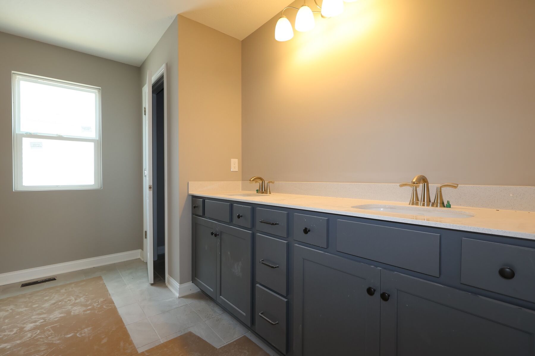 Owner's Bathroom