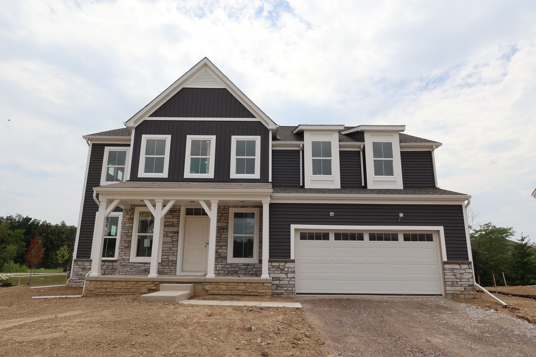 Vanderbilt - The Ridge at Glacier Pointe: Plain City, Ohio - M/I Homes