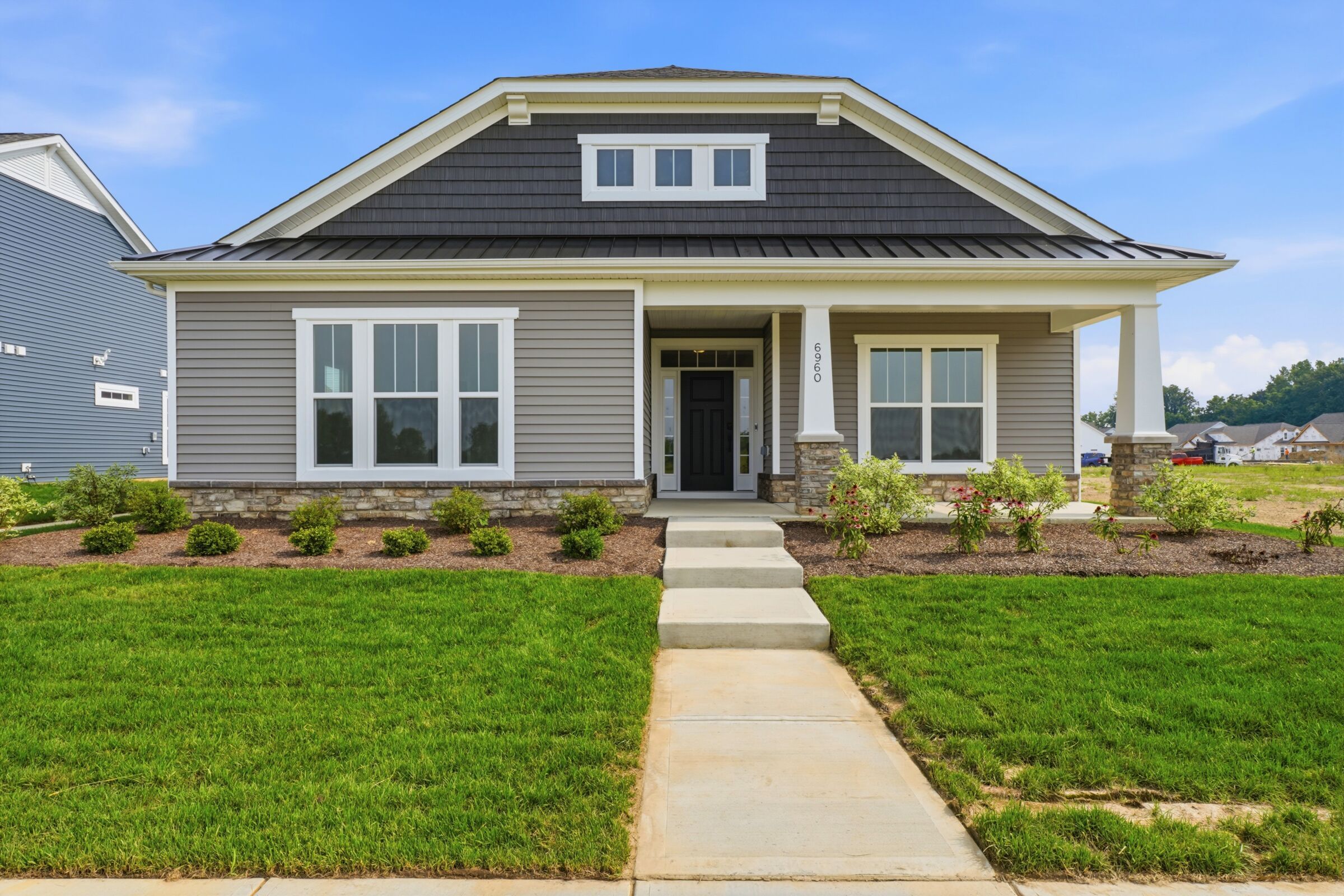 6960 Corsican Loop N (Charleston)