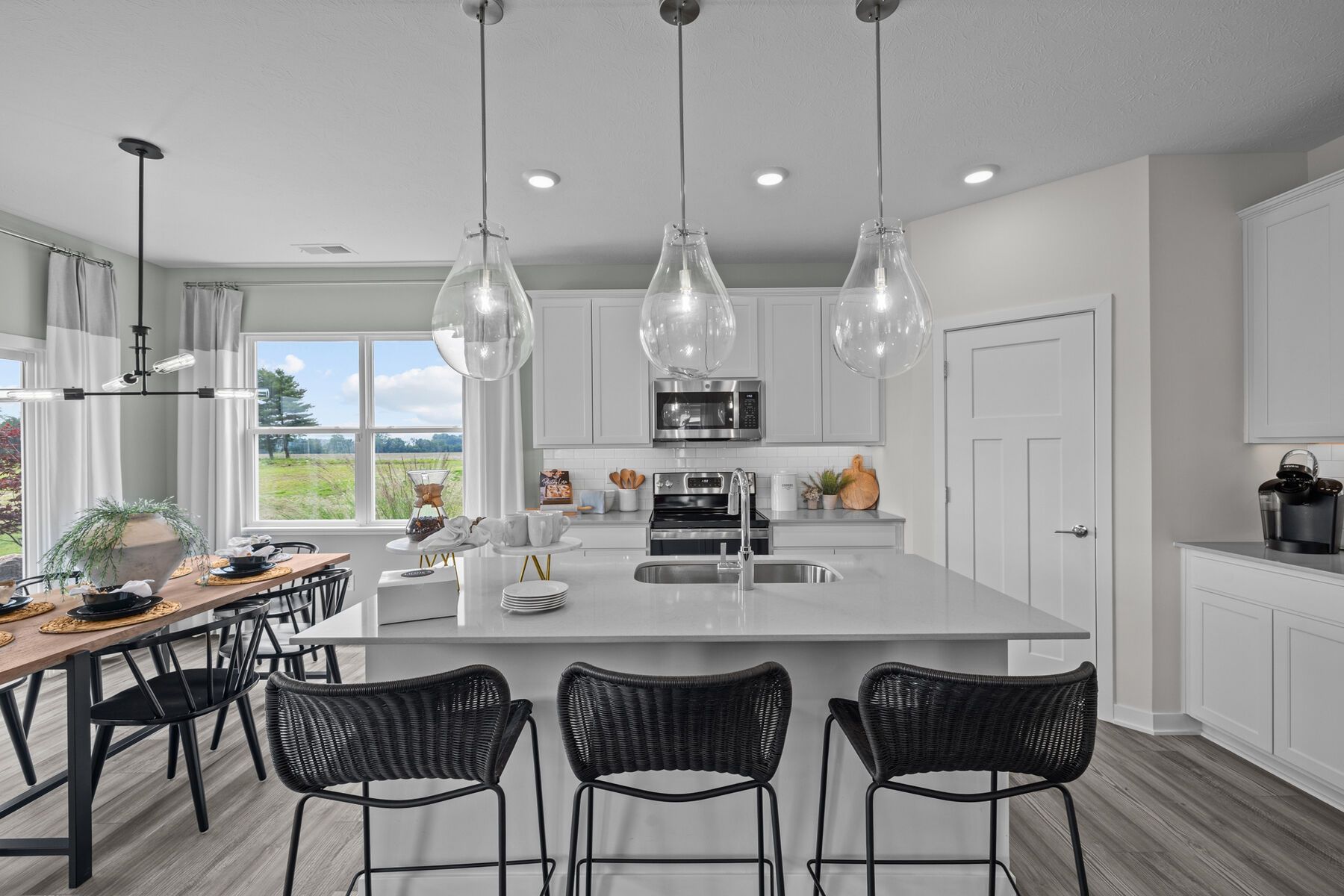 2330 William Garrett Way