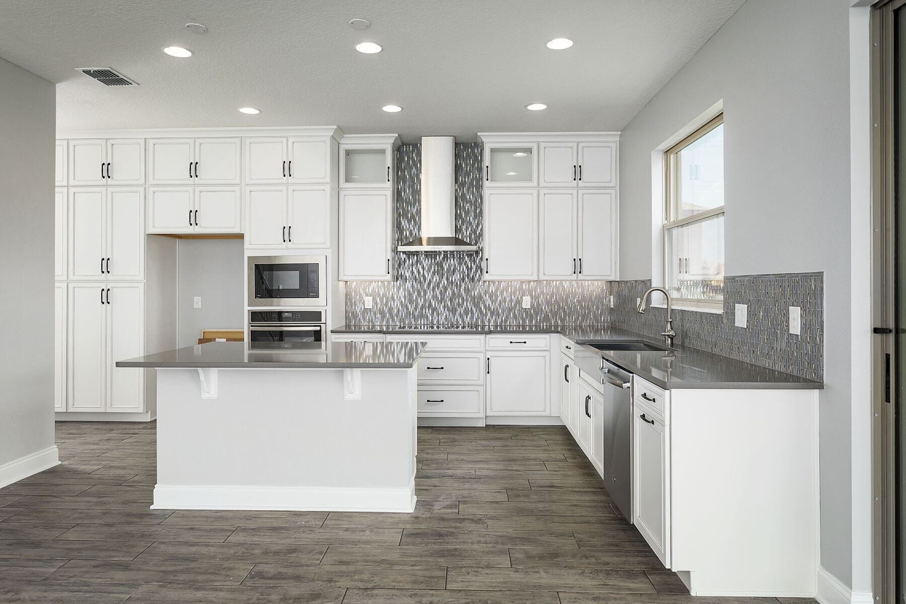 Lakeview Interior - Representational Photo