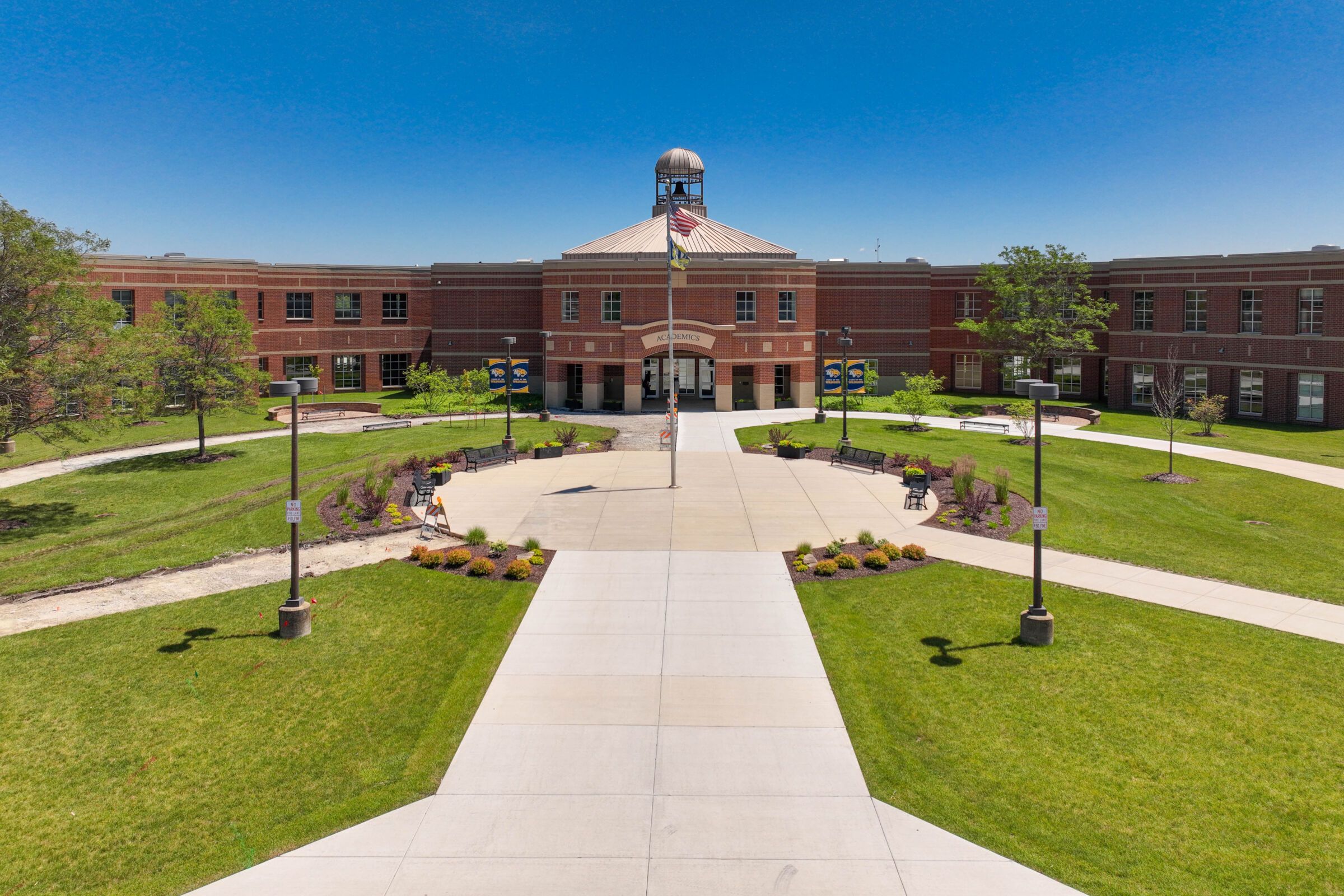 Neuqua Valley High School