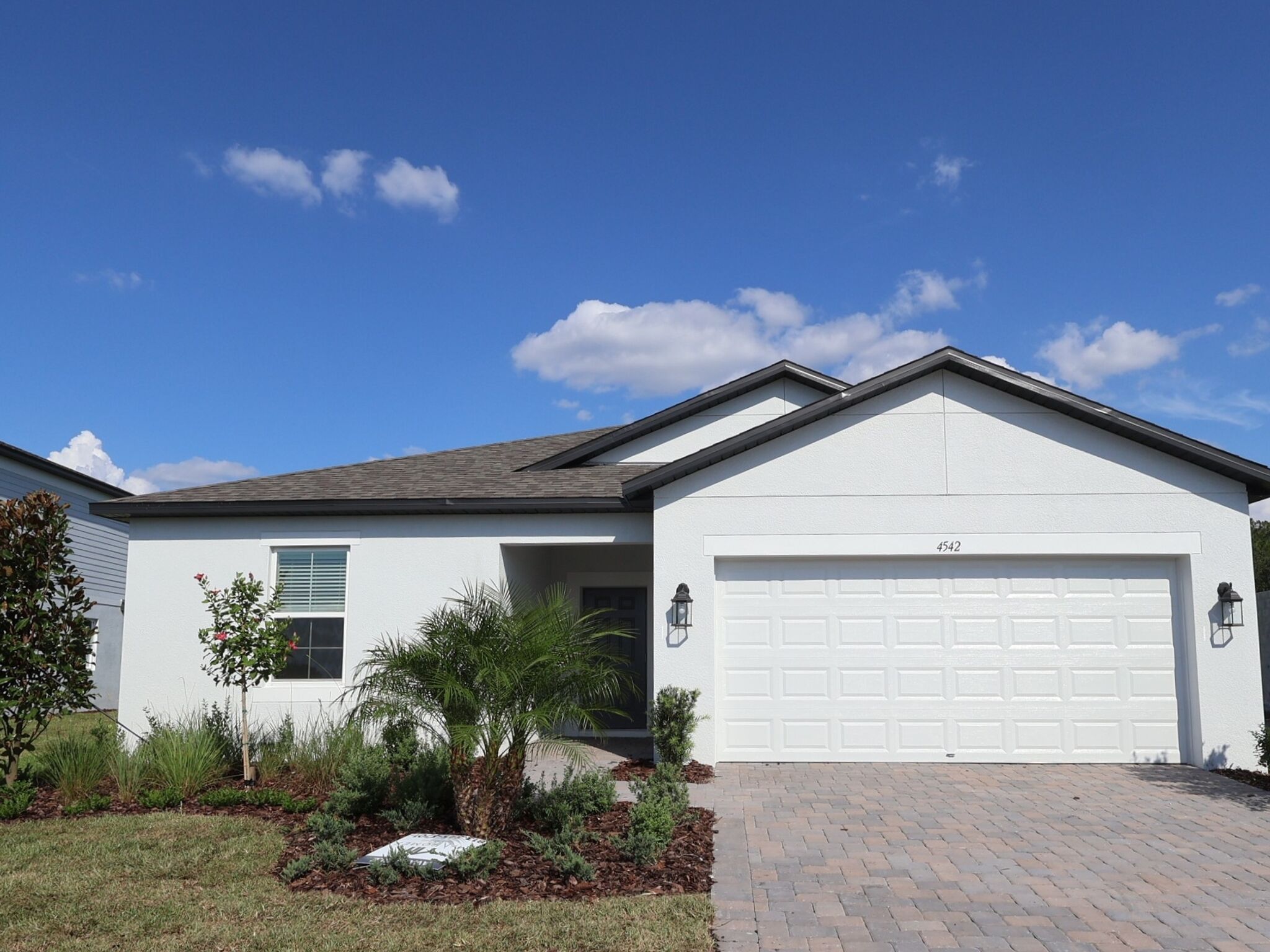 4542 Lake Fox Drive (Sentinel)
