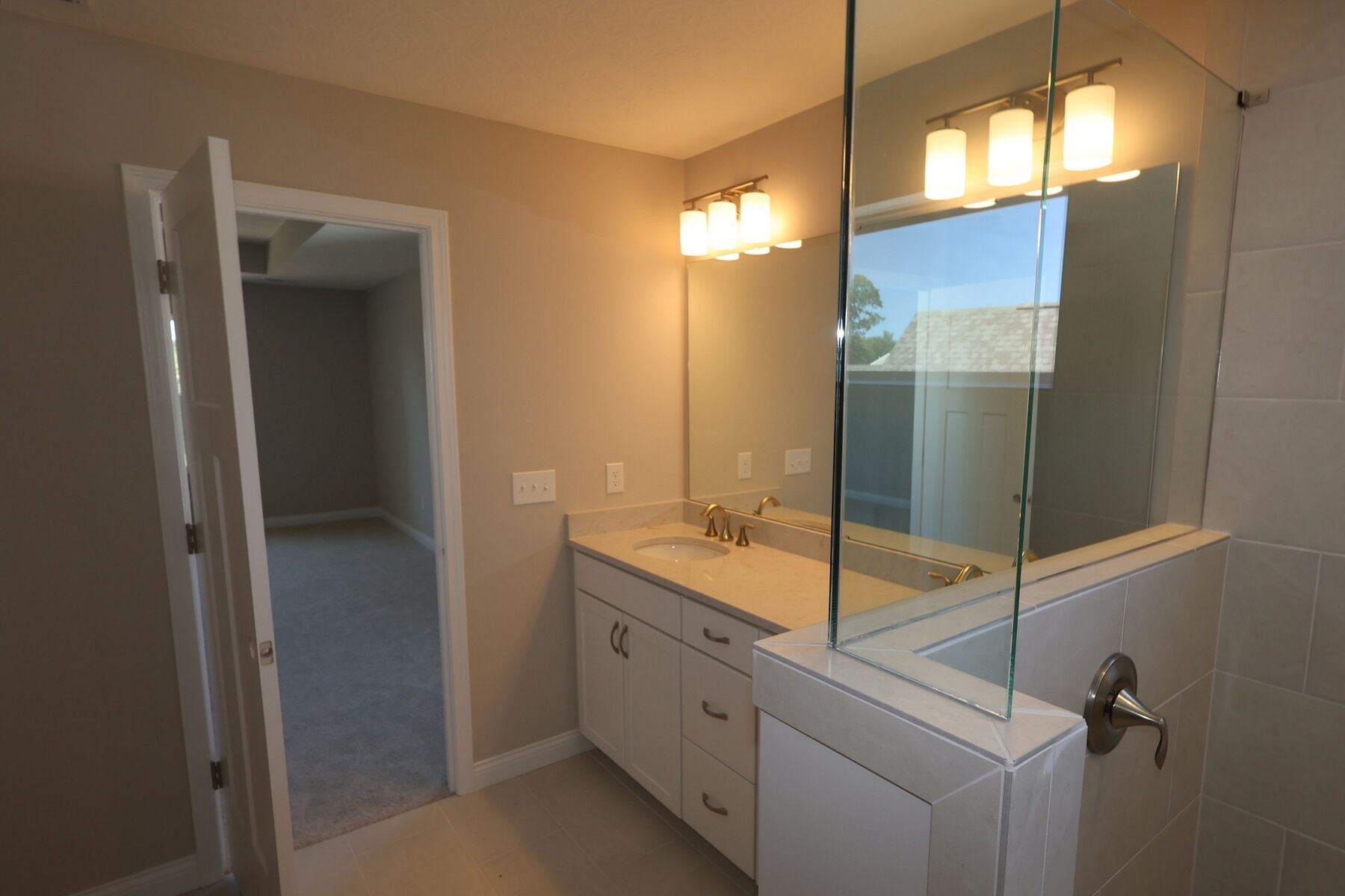 Owner's Bathroom