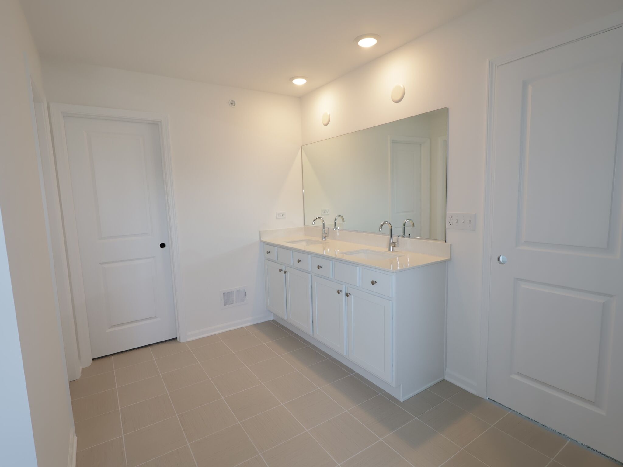 Owner's Bathroom
