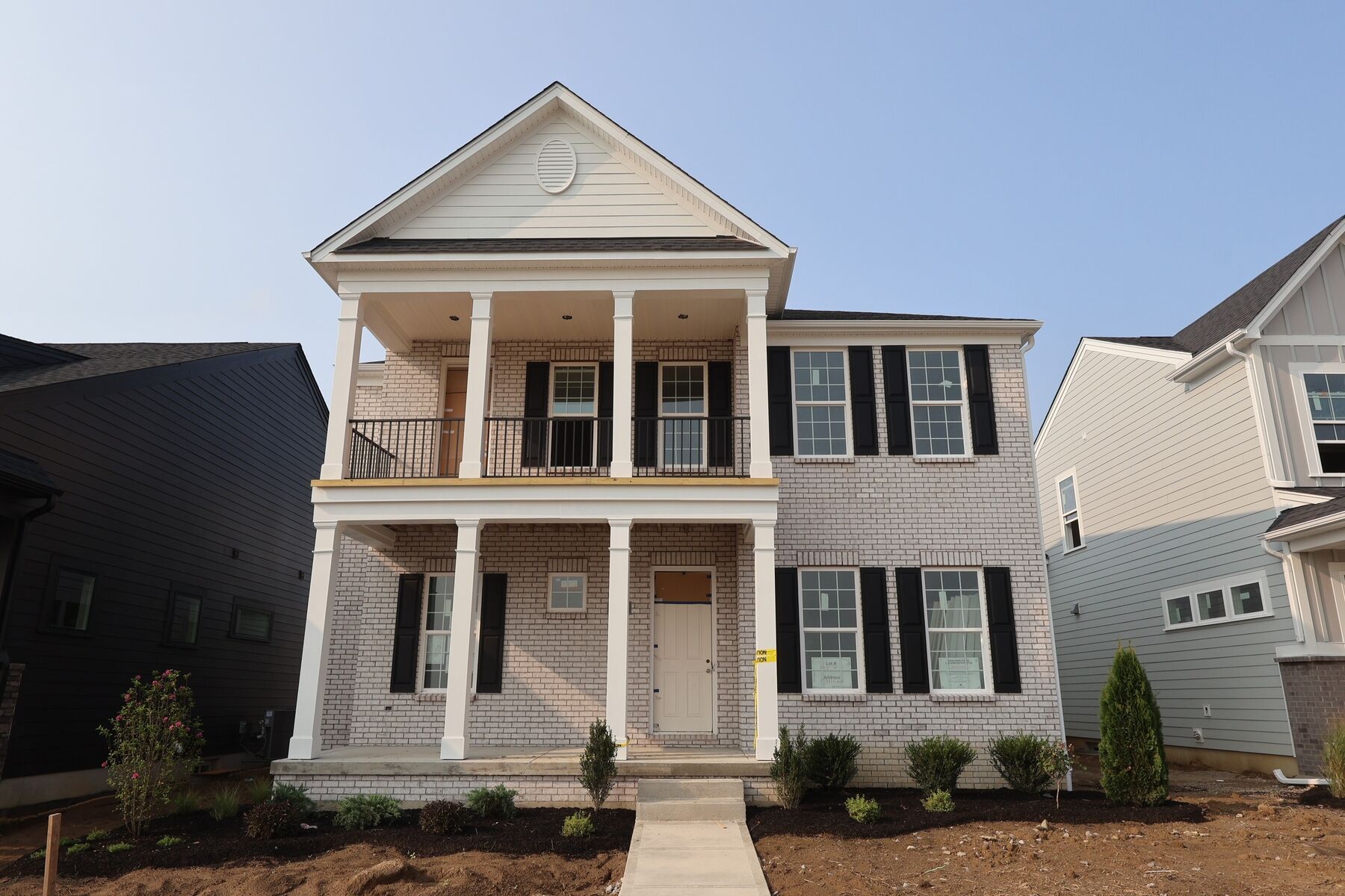 5311 Gaudi Lane (Resolute II)