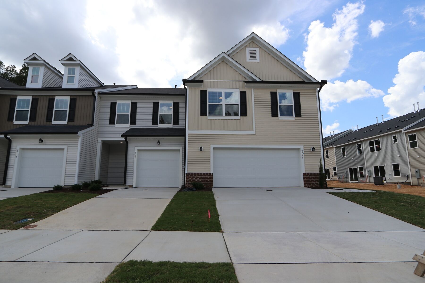2219 Bright Shore Street (Reynolds - End Home)