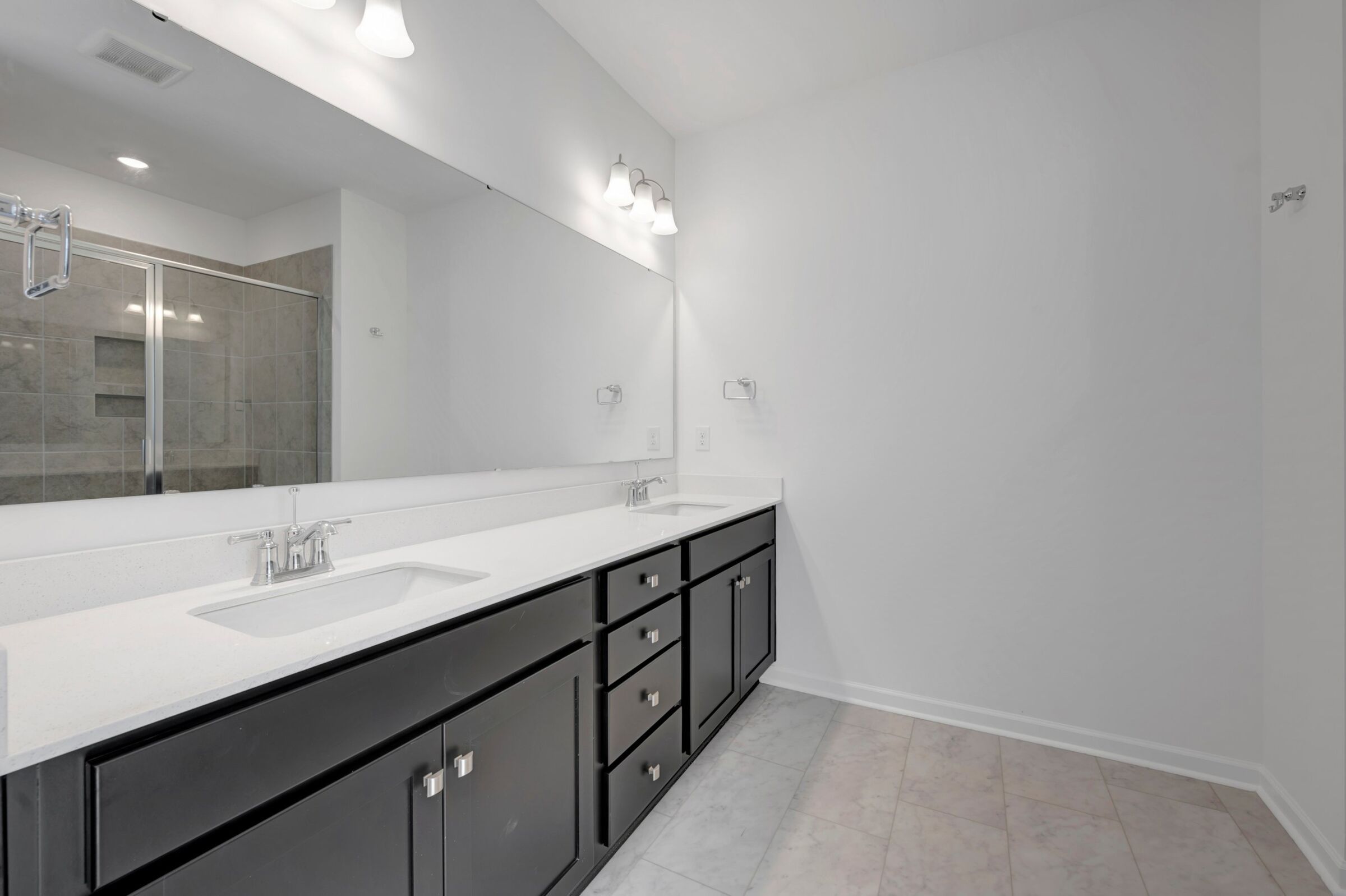 Owner's Bathroom