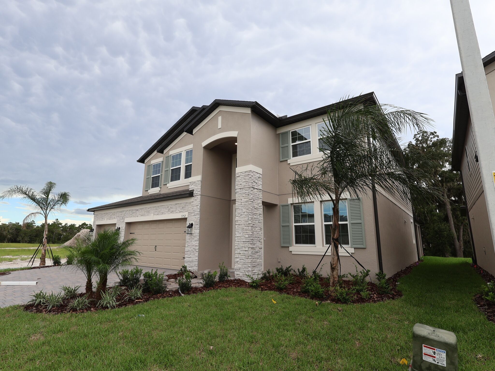 5752 Freesia Drive (Mira Lago)