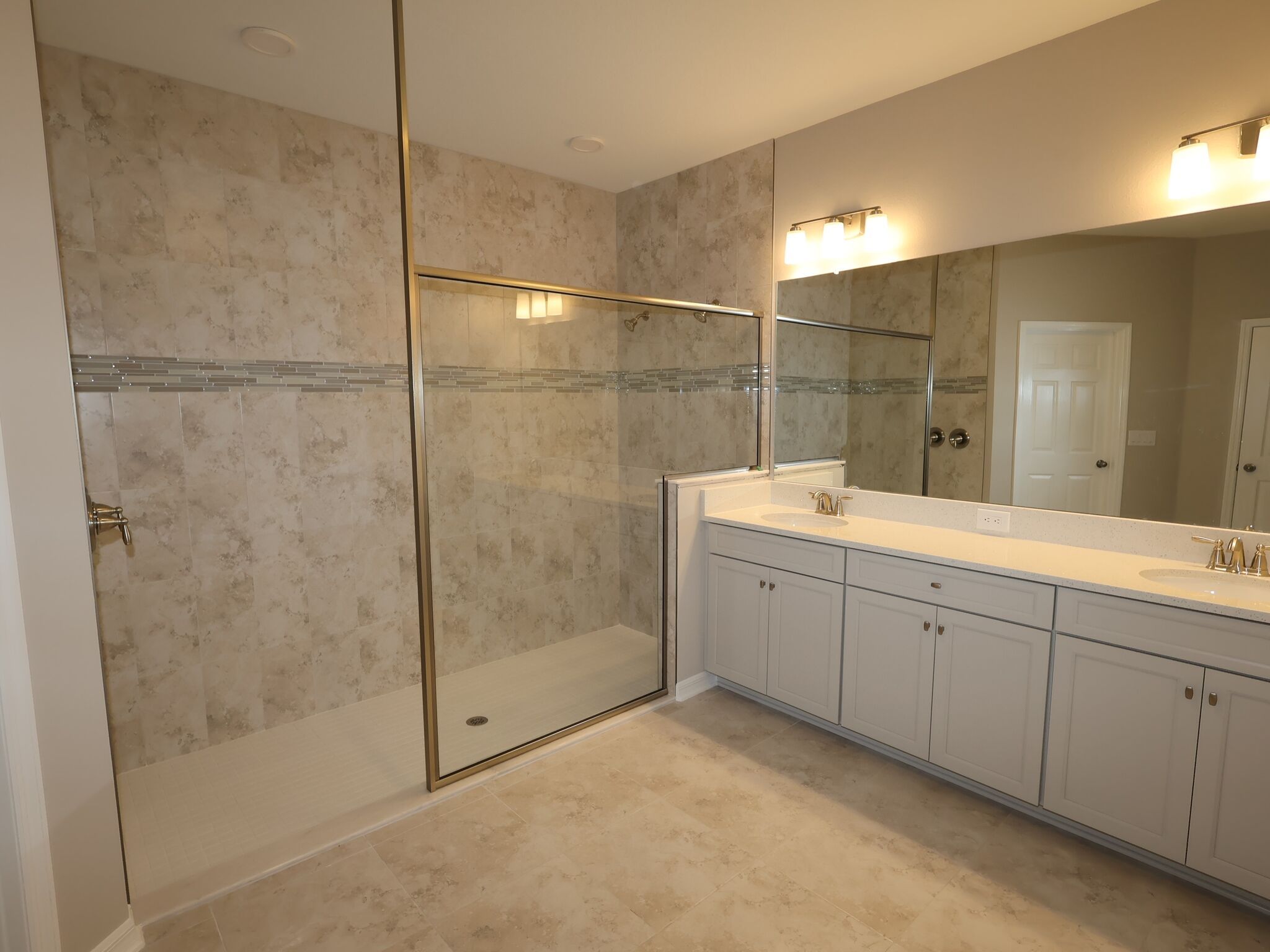 Owner's Bathroom