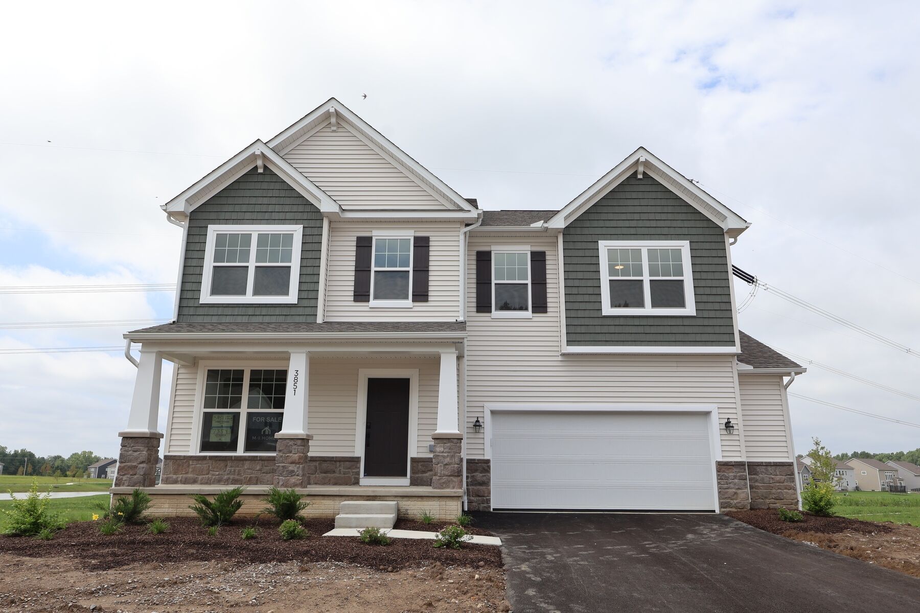 Granville - Woodcrest Crossing: Powell, Ohio - M/I Homes