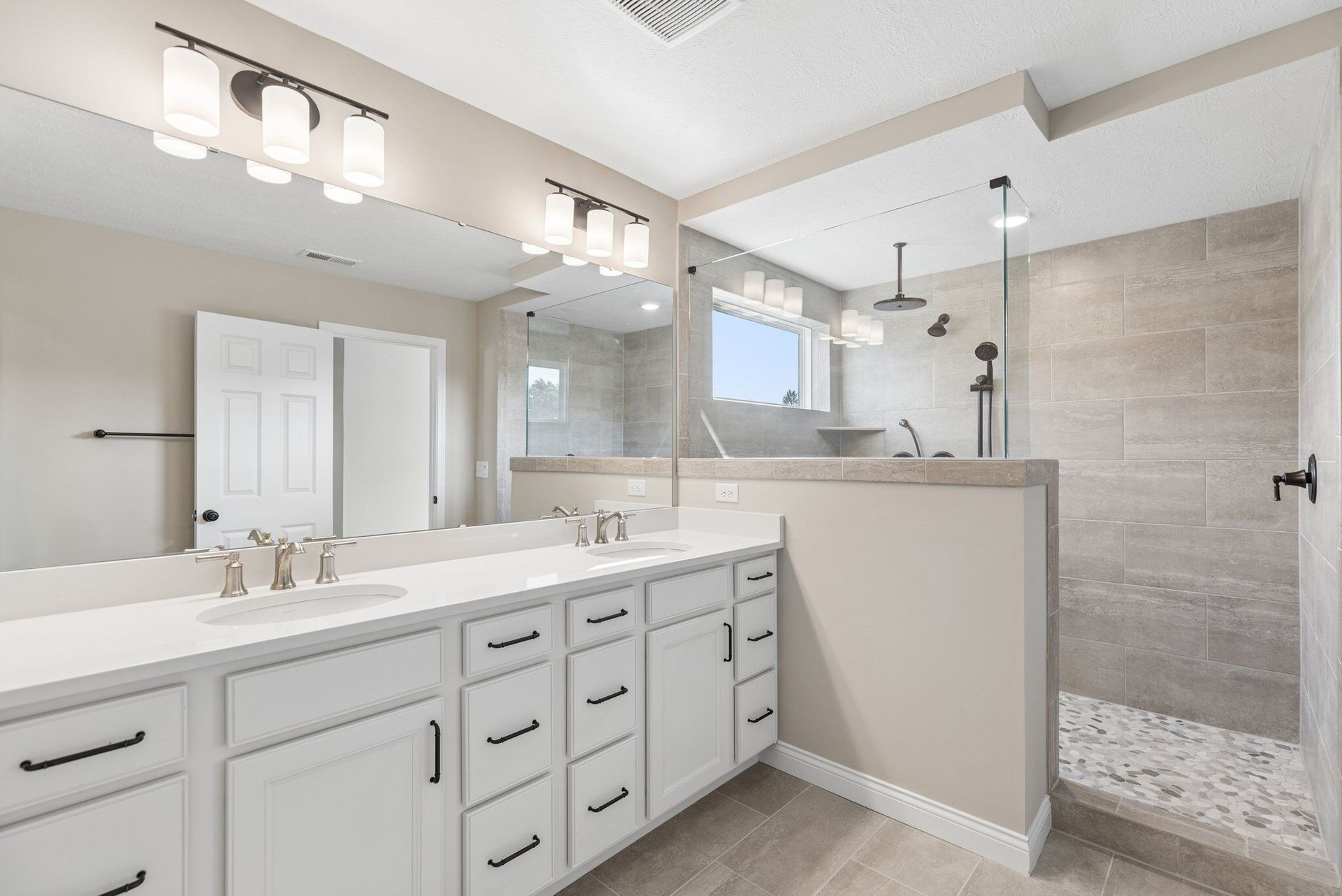 Owner's Bathroom