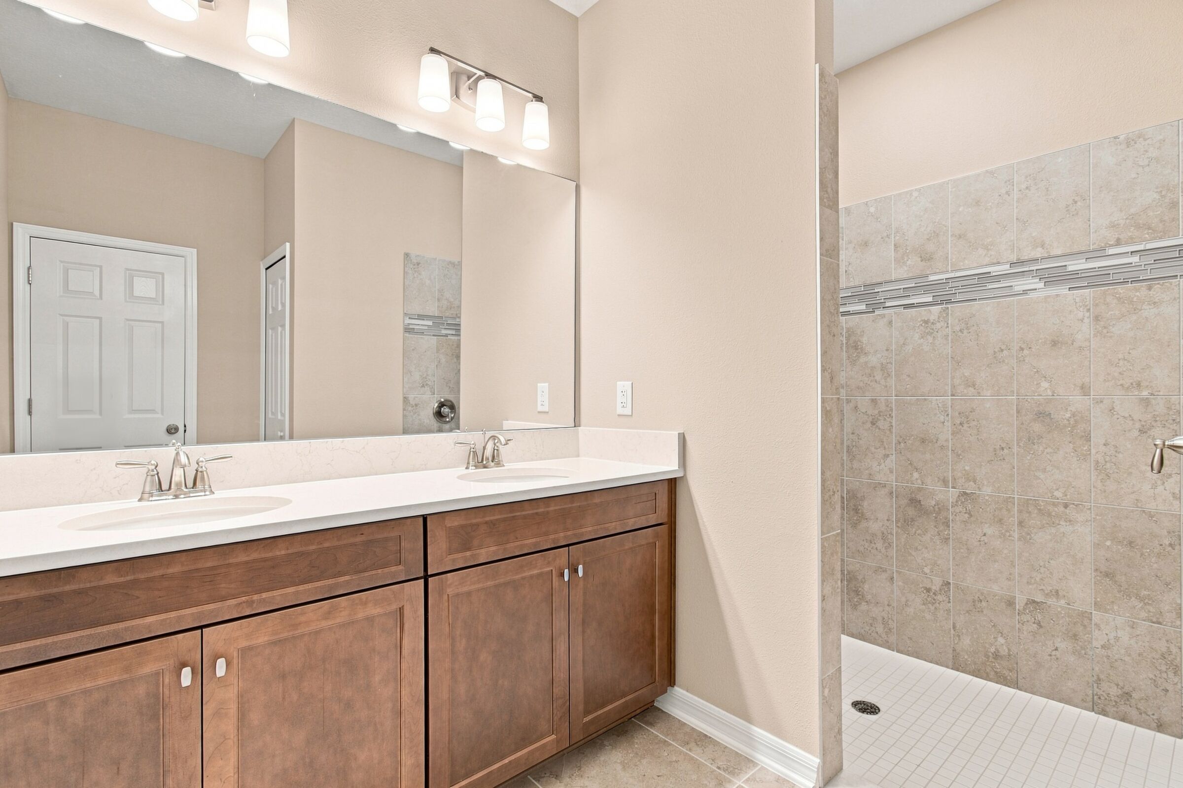 Owner's Bathroom