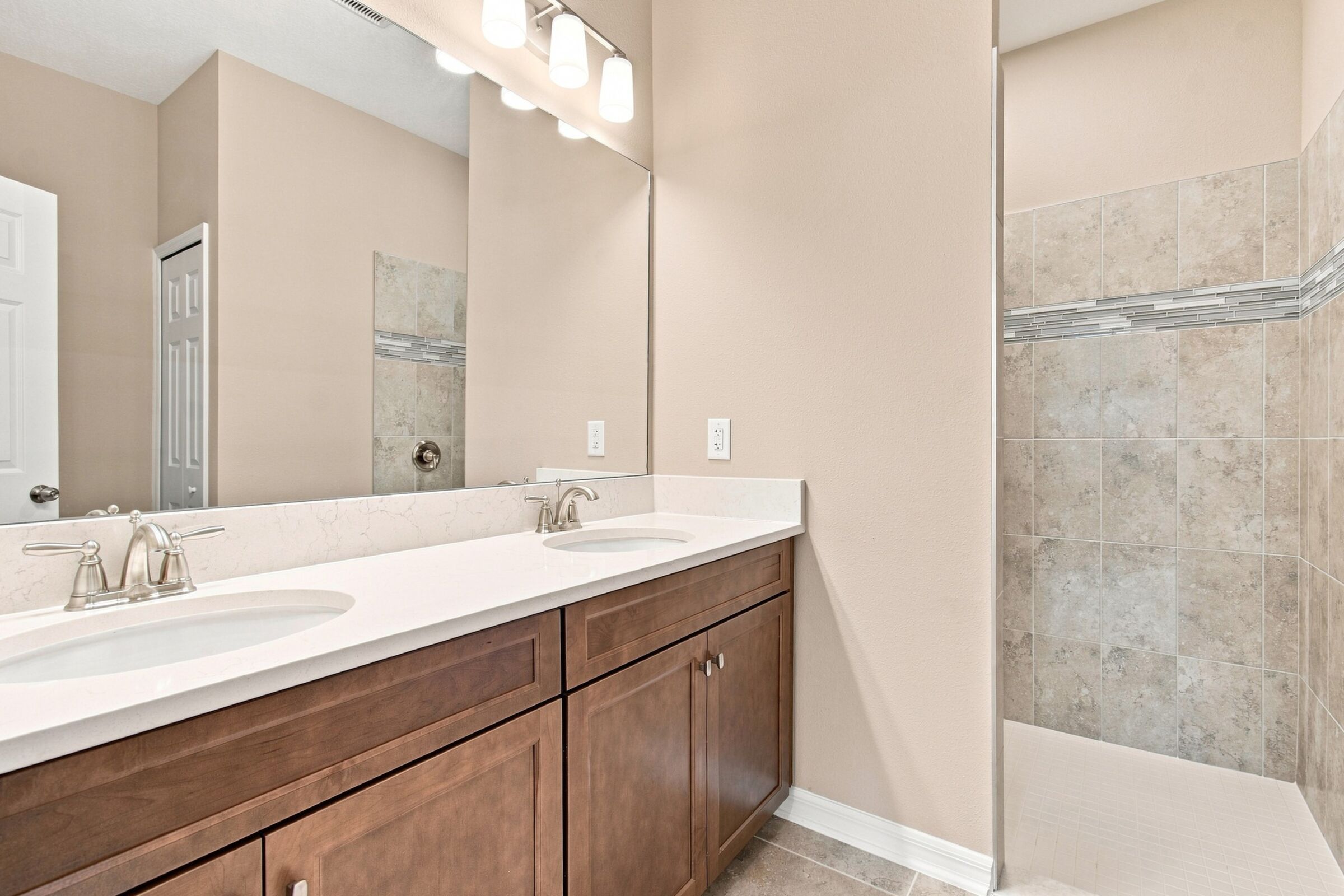 Owner's Bathroom