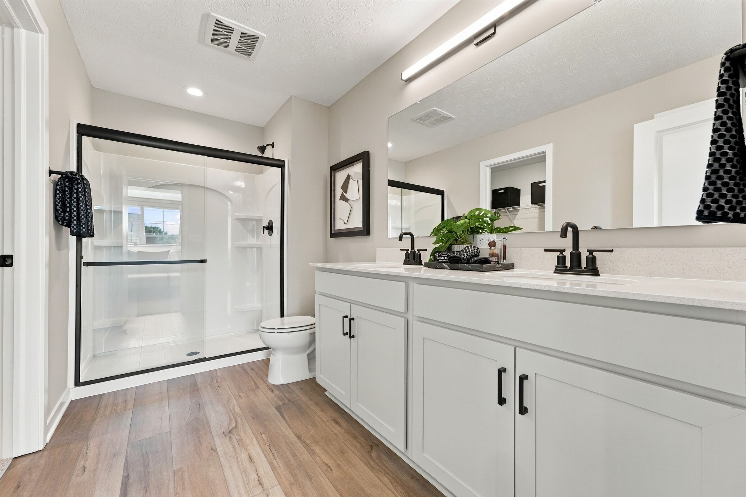 Owner's Bathroom