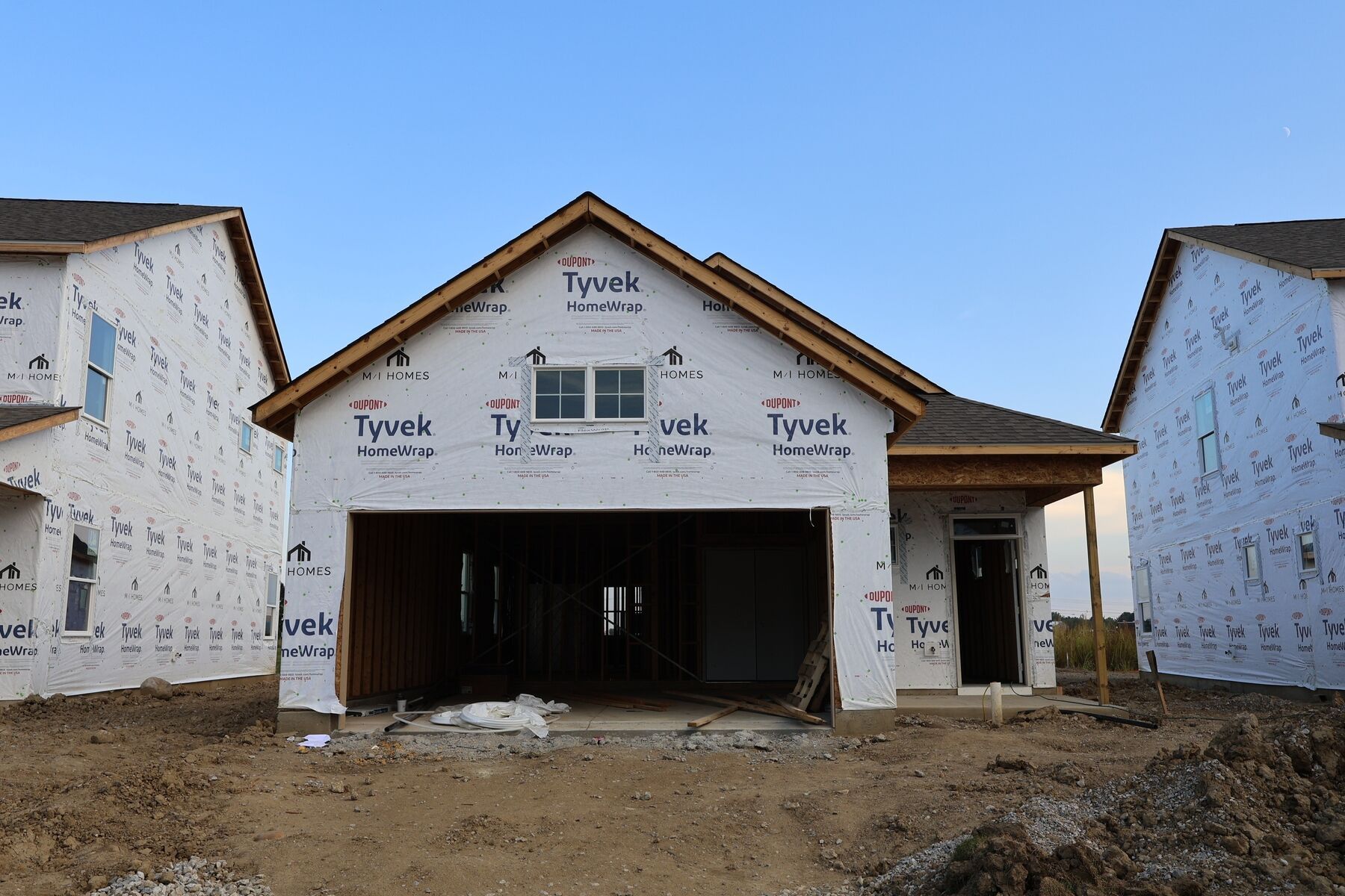 1140 Brittany Drive (Hinkle)