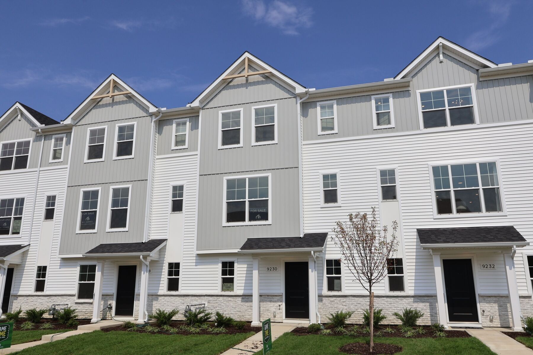 Regis - Summit Crossing: Reynoldsburg, Ohio - M/I Homes