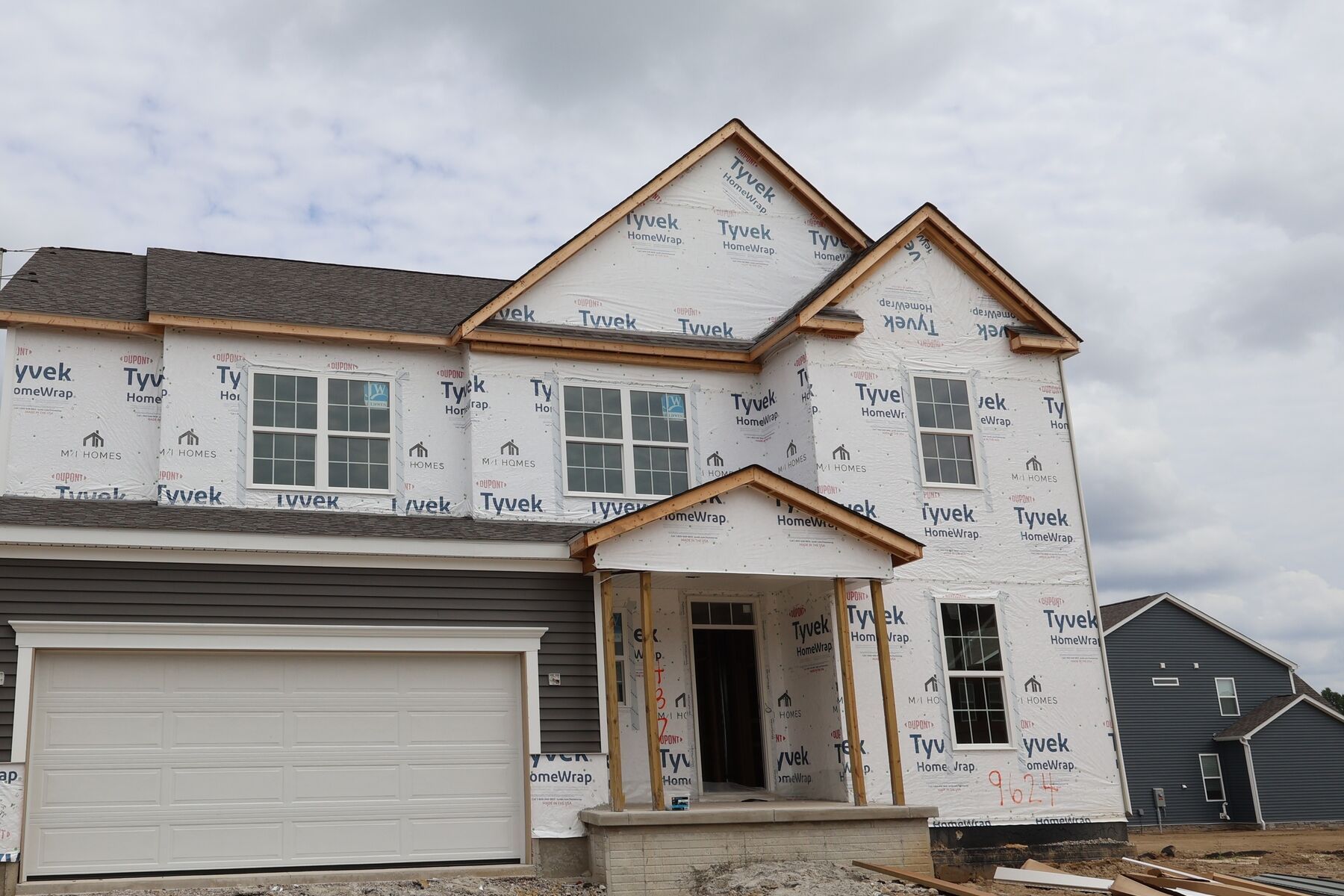 Lehigh - The Ridge at Glacier Pointe: Plain City, Ohio - M/I Homes