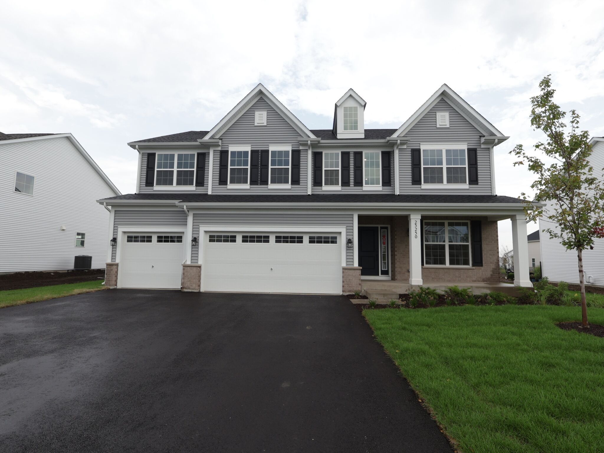 Lyndale - Riverstone: Plainfield, Illinois - M/I Homes