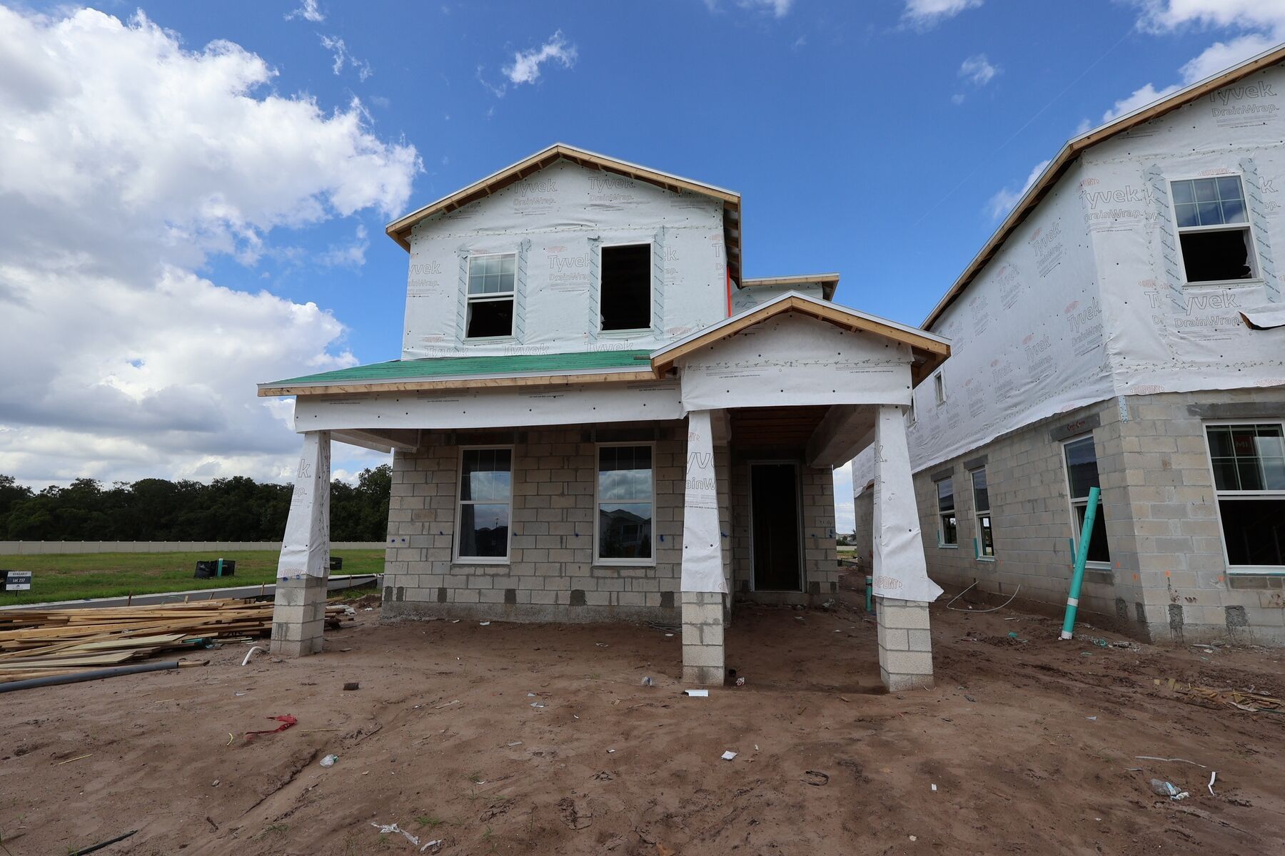 Wekiva Xl - Center Lake On The Park: Saint Cloud, Florida - M/I Homes