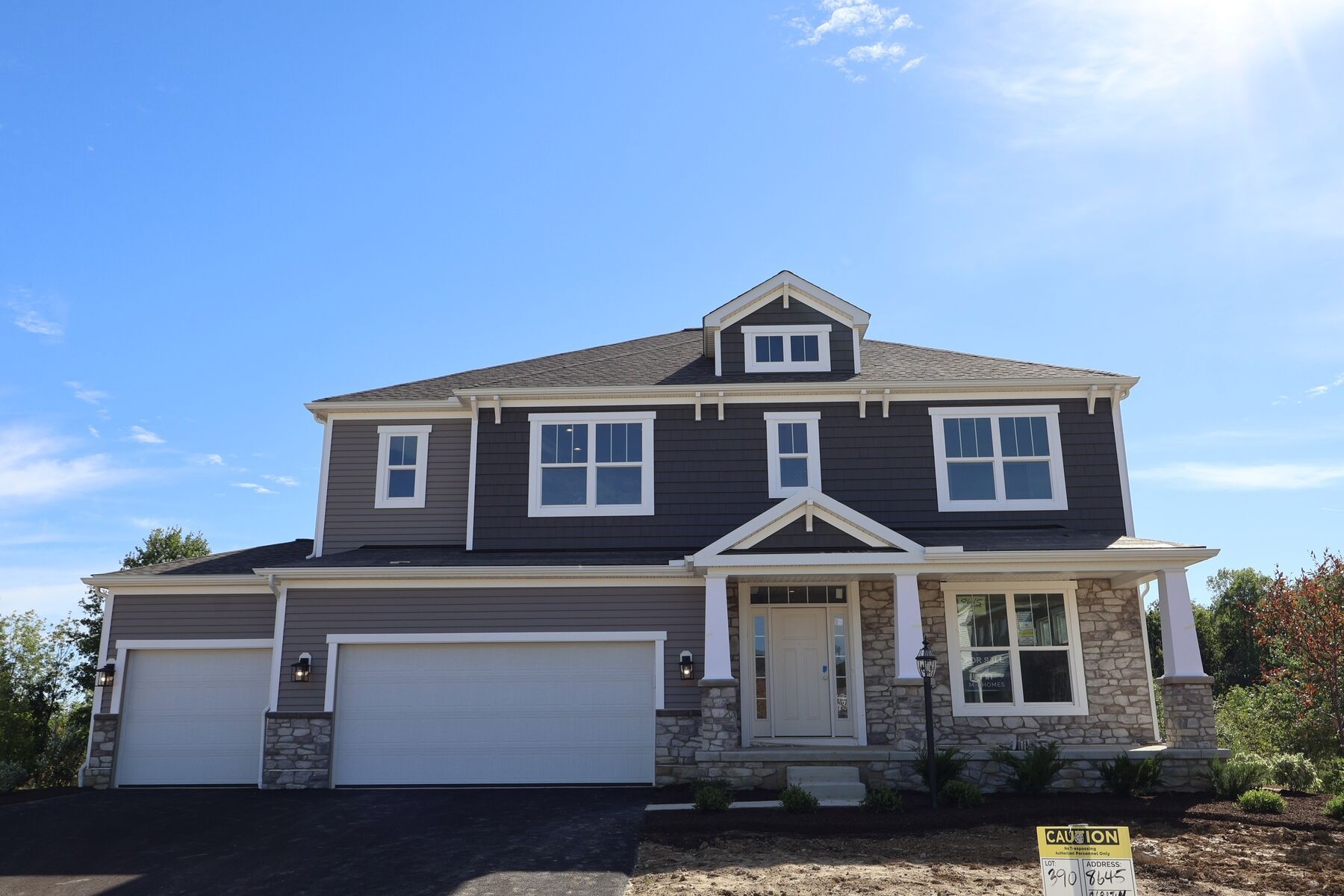 Northwestern - The Ridge at Glacier Pointe: Plain City, Ohio - M/I Homes