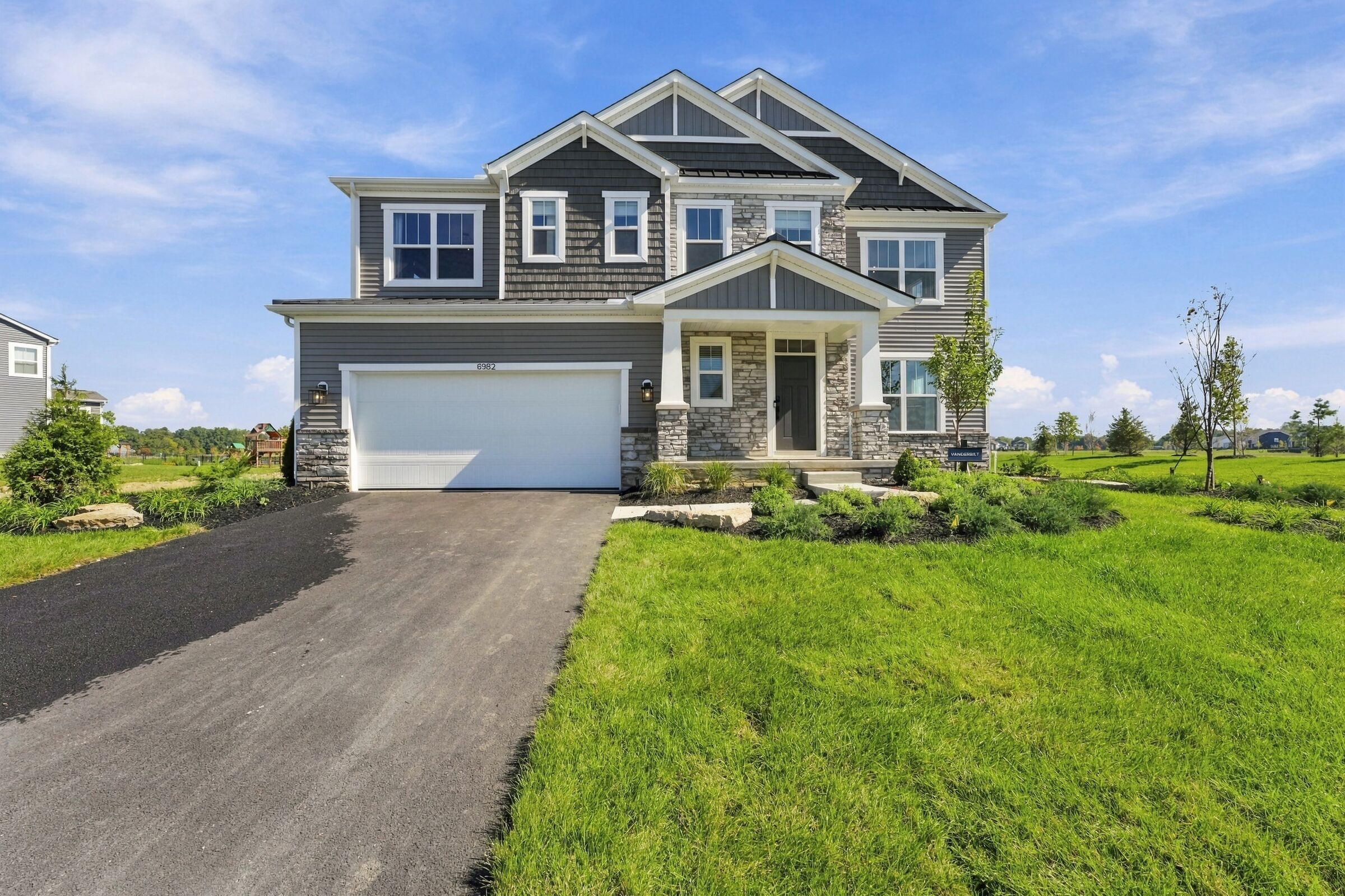 Vanderbilt - Hill Farm: Hilliard, Ohio - M/I Homes
