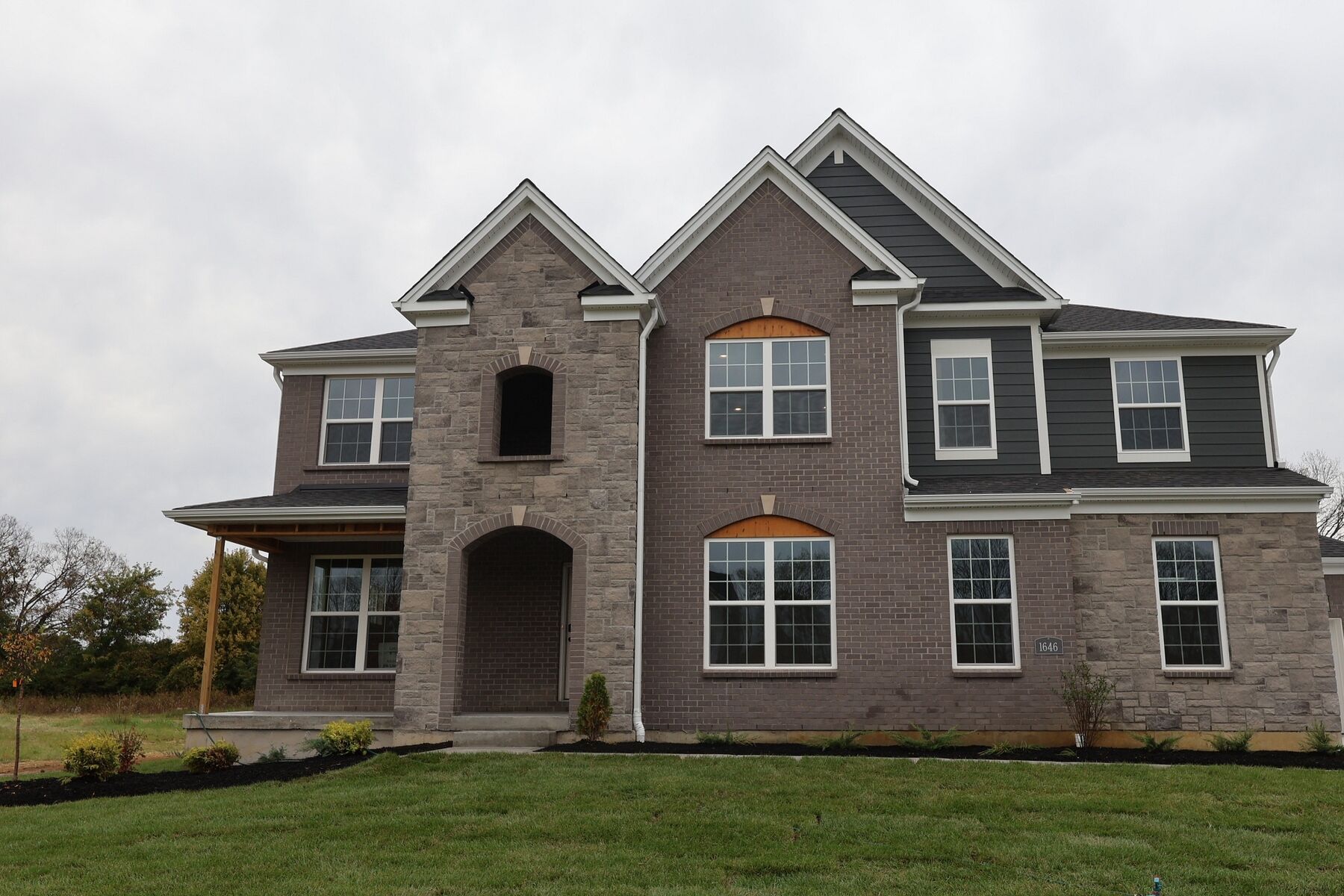 Nicholas - Longmeadow Estates: Lebanon, Ohio - M/I Homes