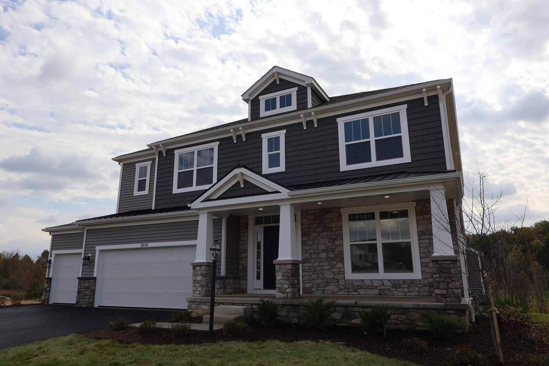 Northwestern - The Ridge at Glacier Pointe: Plain City, Ohio - M/I Homes