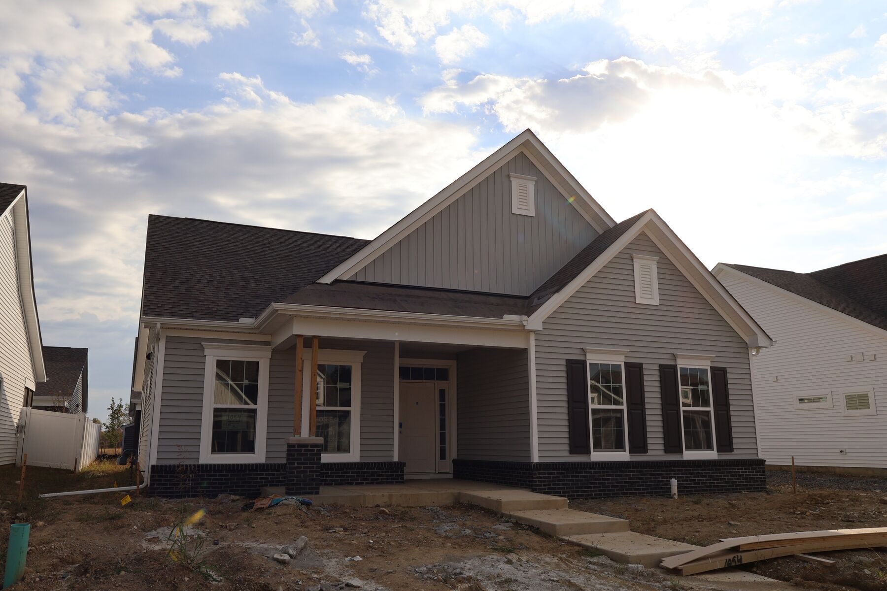 Charleston - Hill Farm: Hilliard, Ohio - M/I Homes