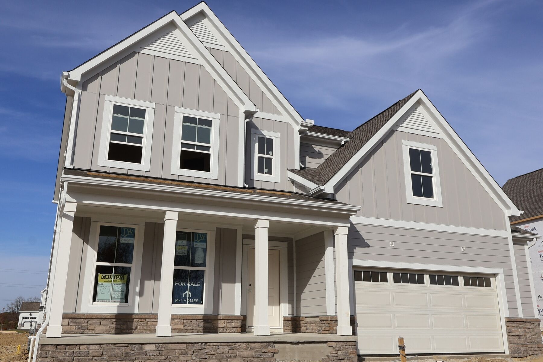 658 Fadley Loop East (Citadel)