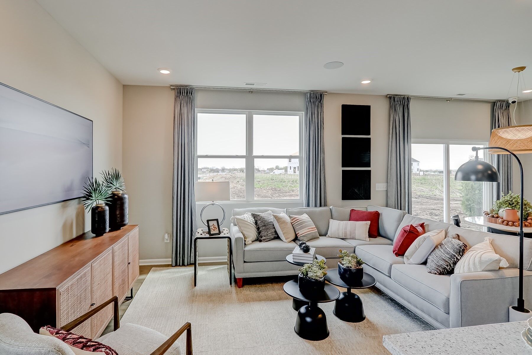 Meade - The Townes at Becketts: South Elgin, Illinois - M/I Homes