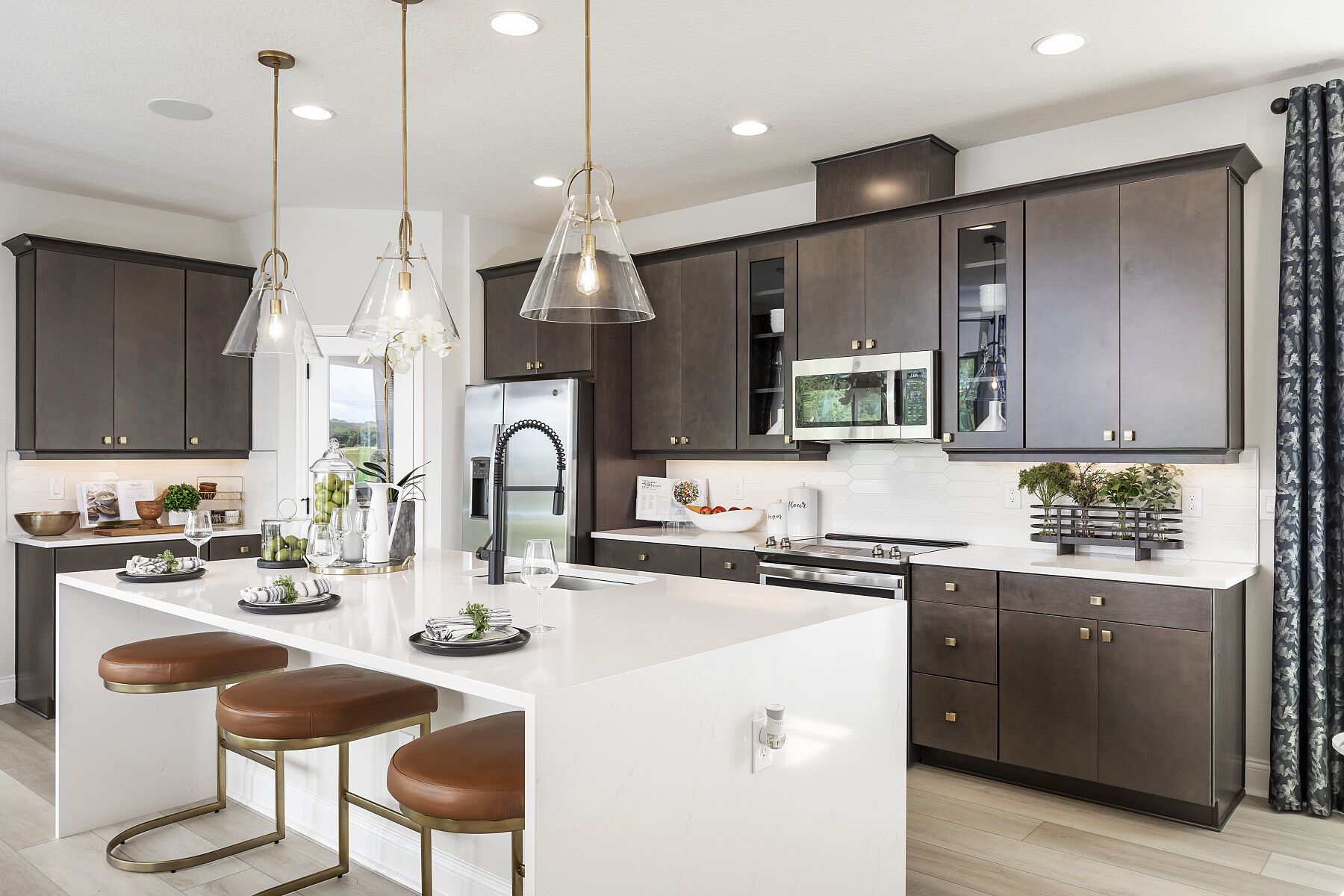 Wekiva - Center Lake On The Park: Saint Cloud, Florida - M/I Homes