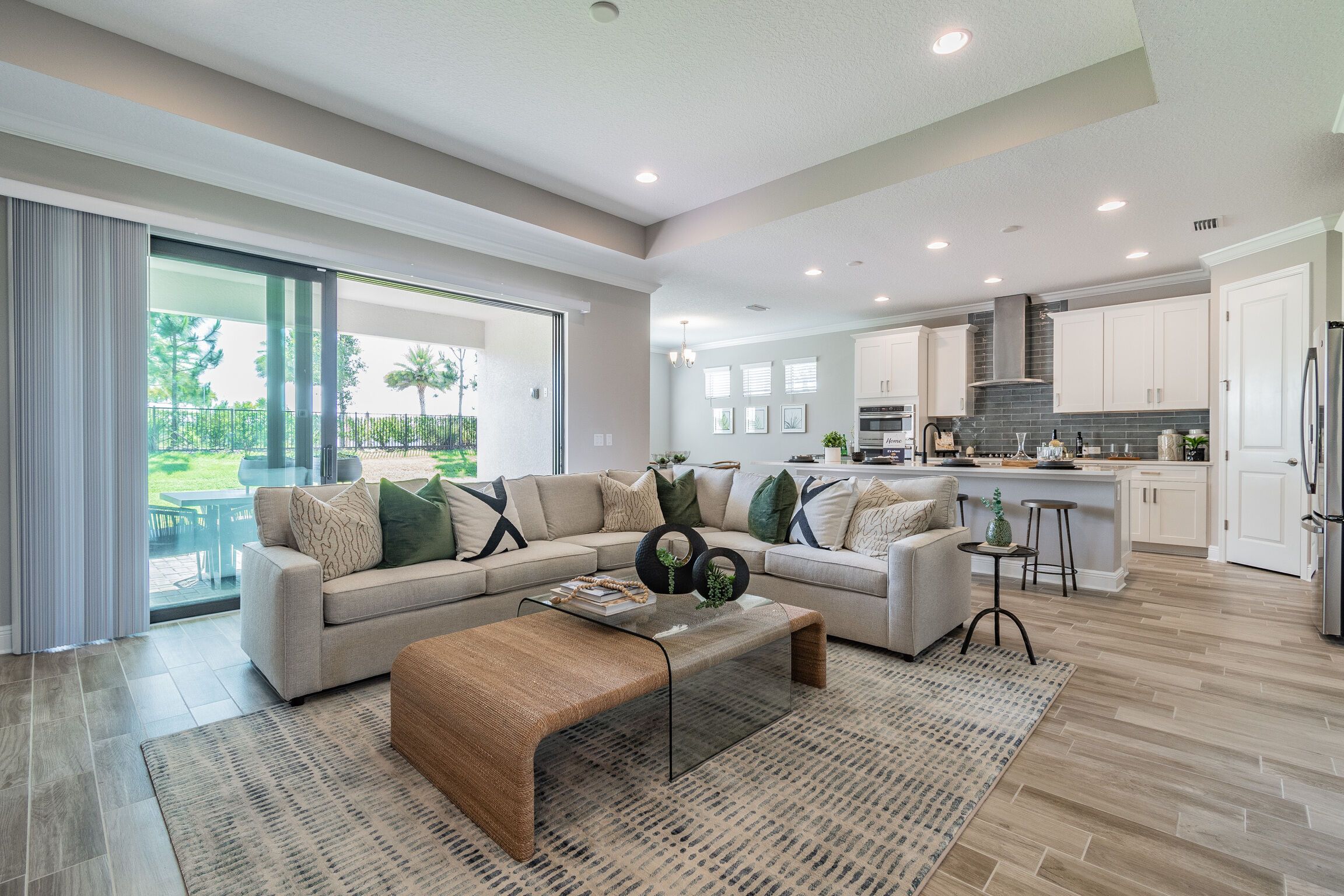 Columbia - Center Lake On The Park: Saint Cloud, Florida - M/I Homes