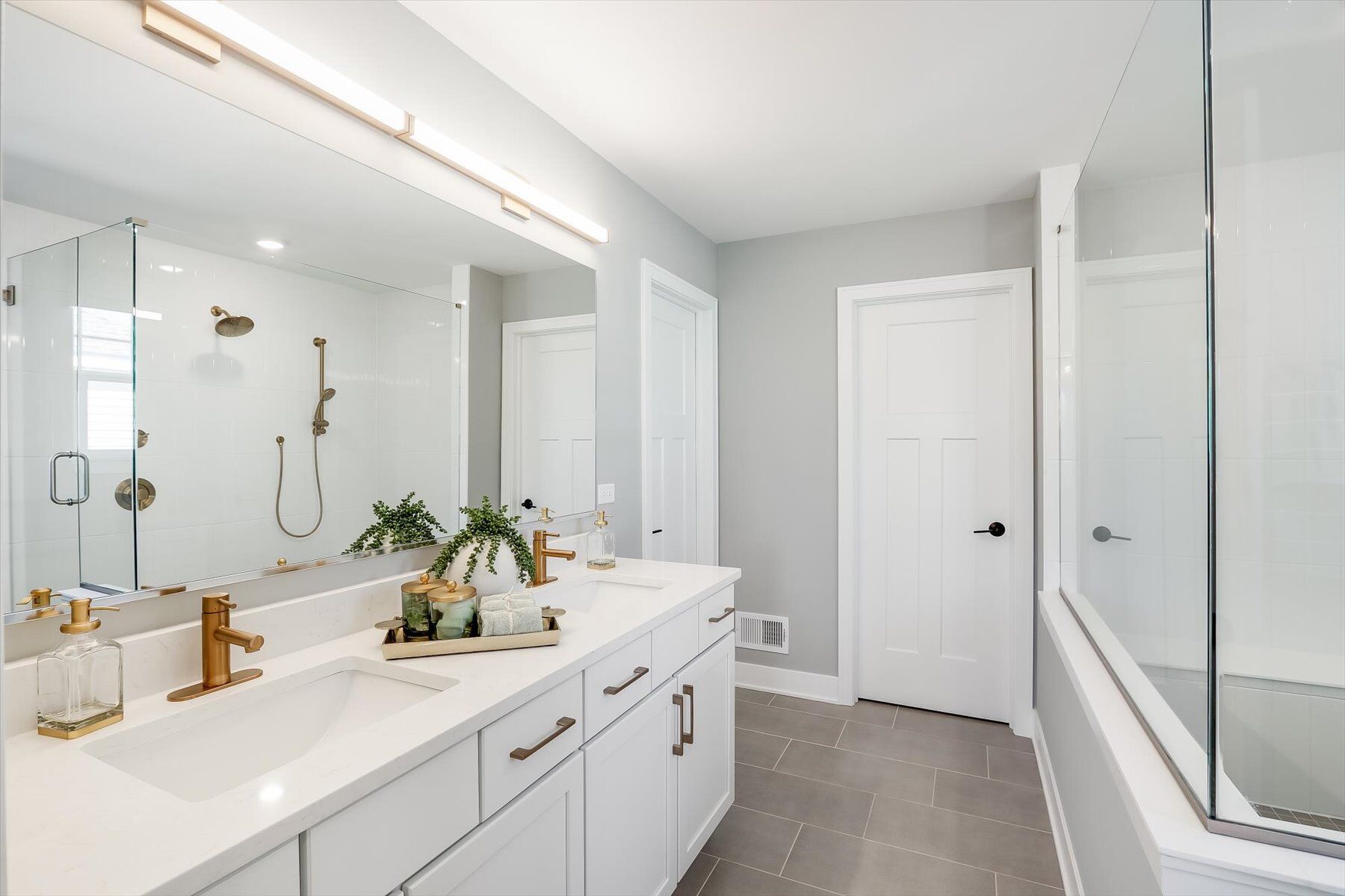 Owner's Bathroom