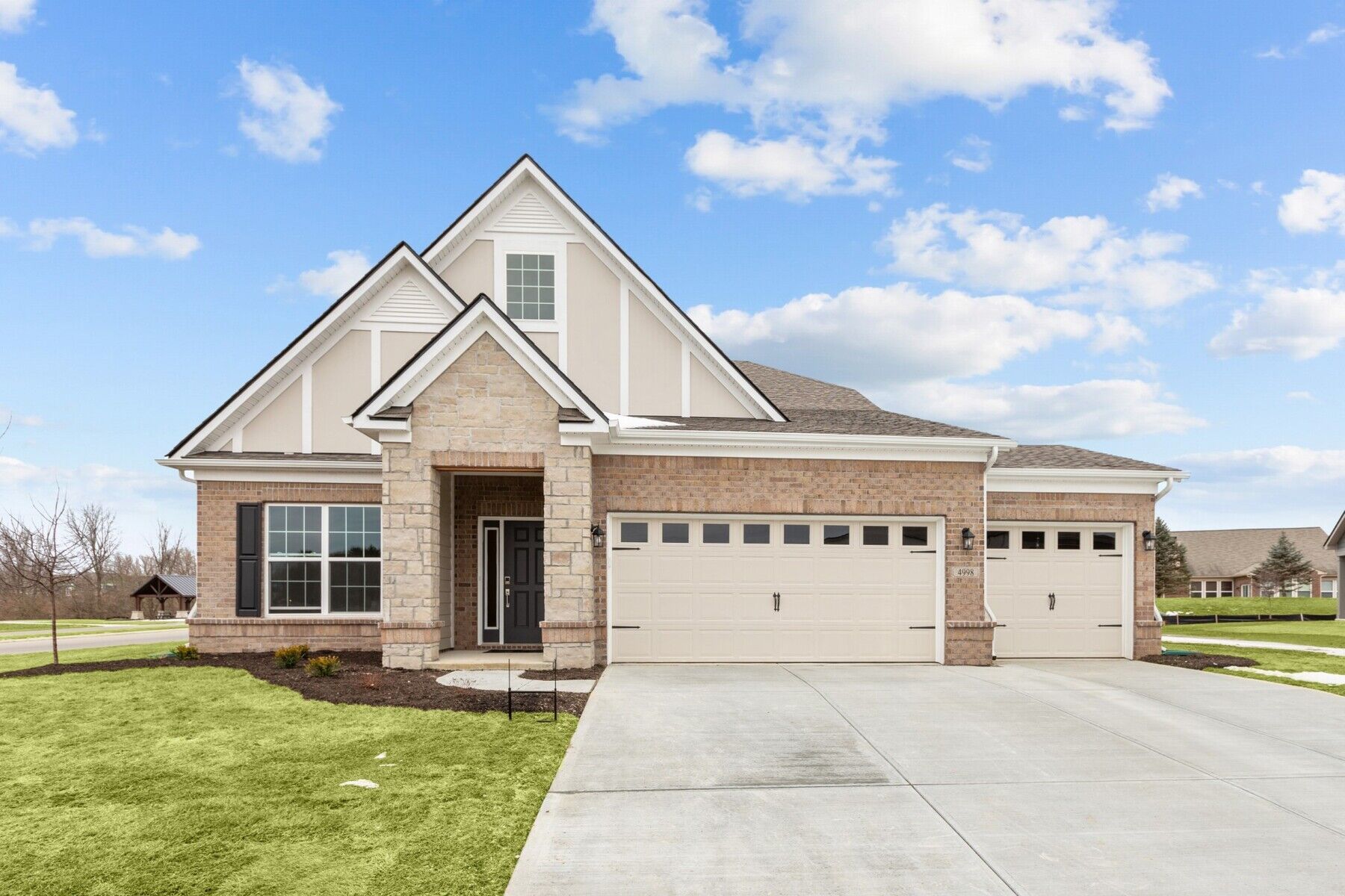 Olympic II - Auburn Ridge: Brownsburg, Indiana - M/I Homes