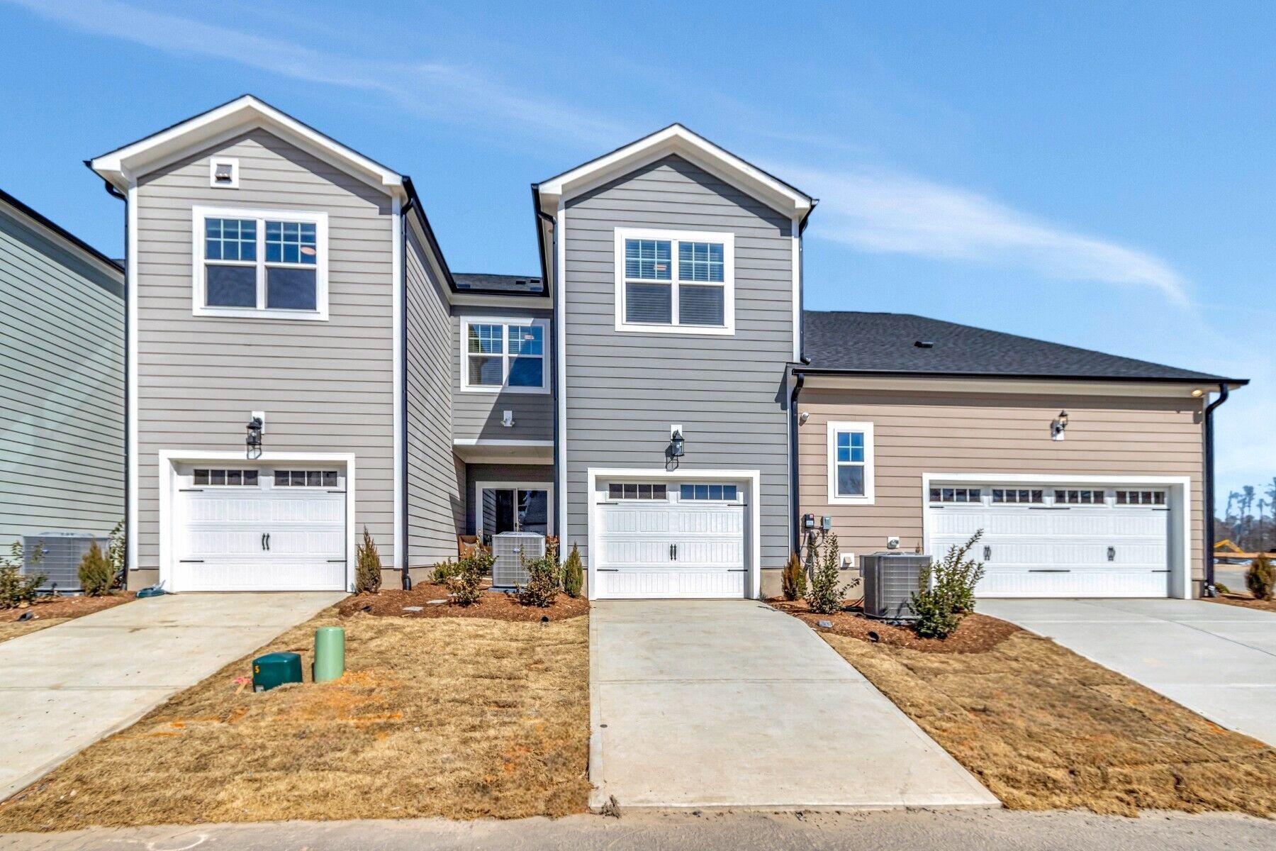 3179 Mission Olive Place (Hazelnut)